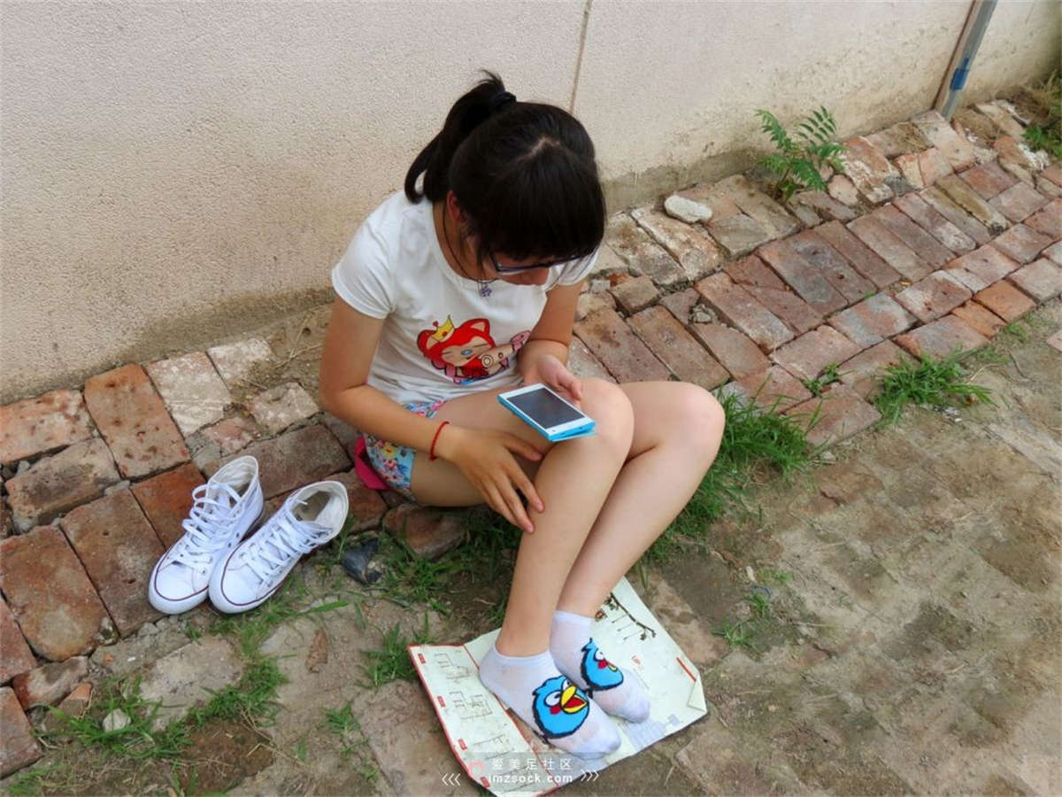 图片[2]-MZSOCK-2018 No.267 大白腿白棉袜超嫩热裤少女 【第三季】-日更街拍