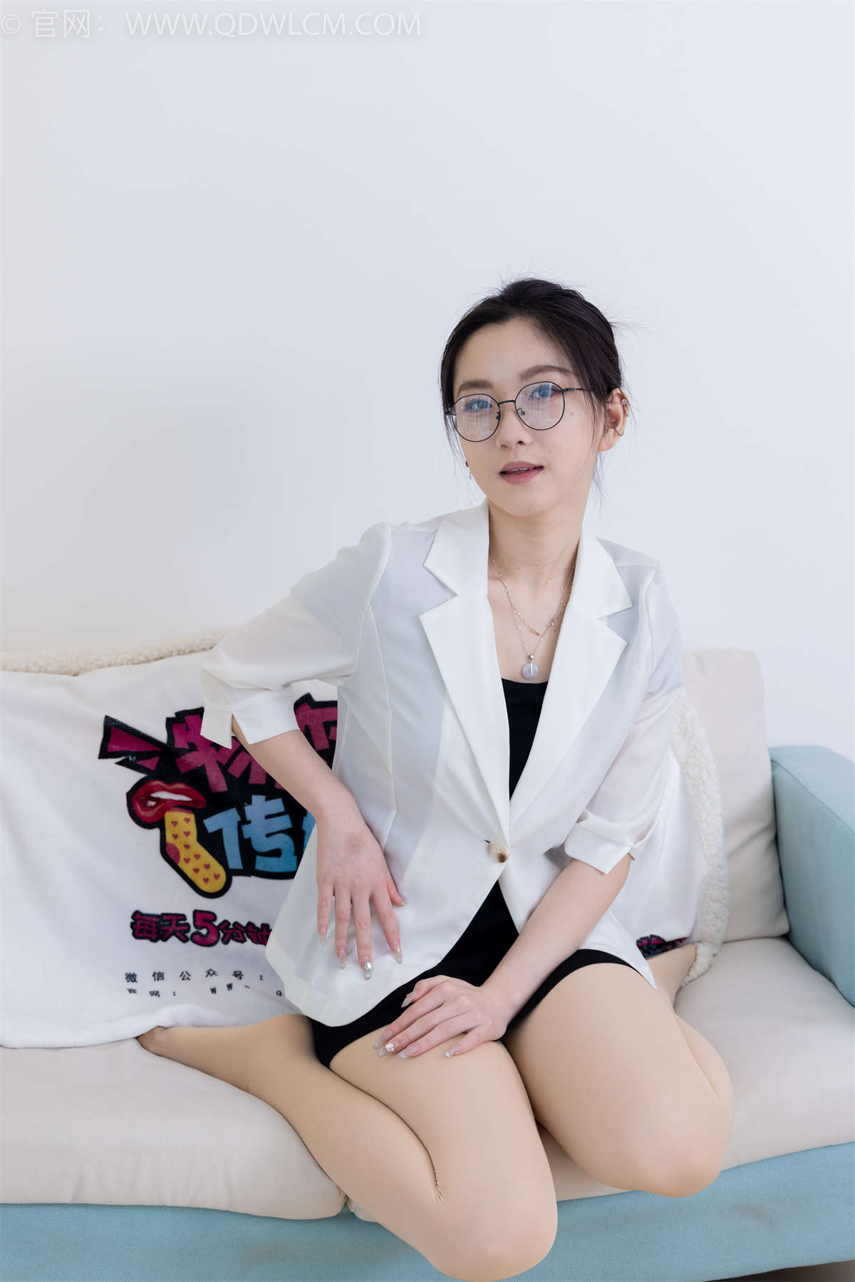 物恋传媒 NO.1905 川川-蓝色蝴蝶-日更街拍