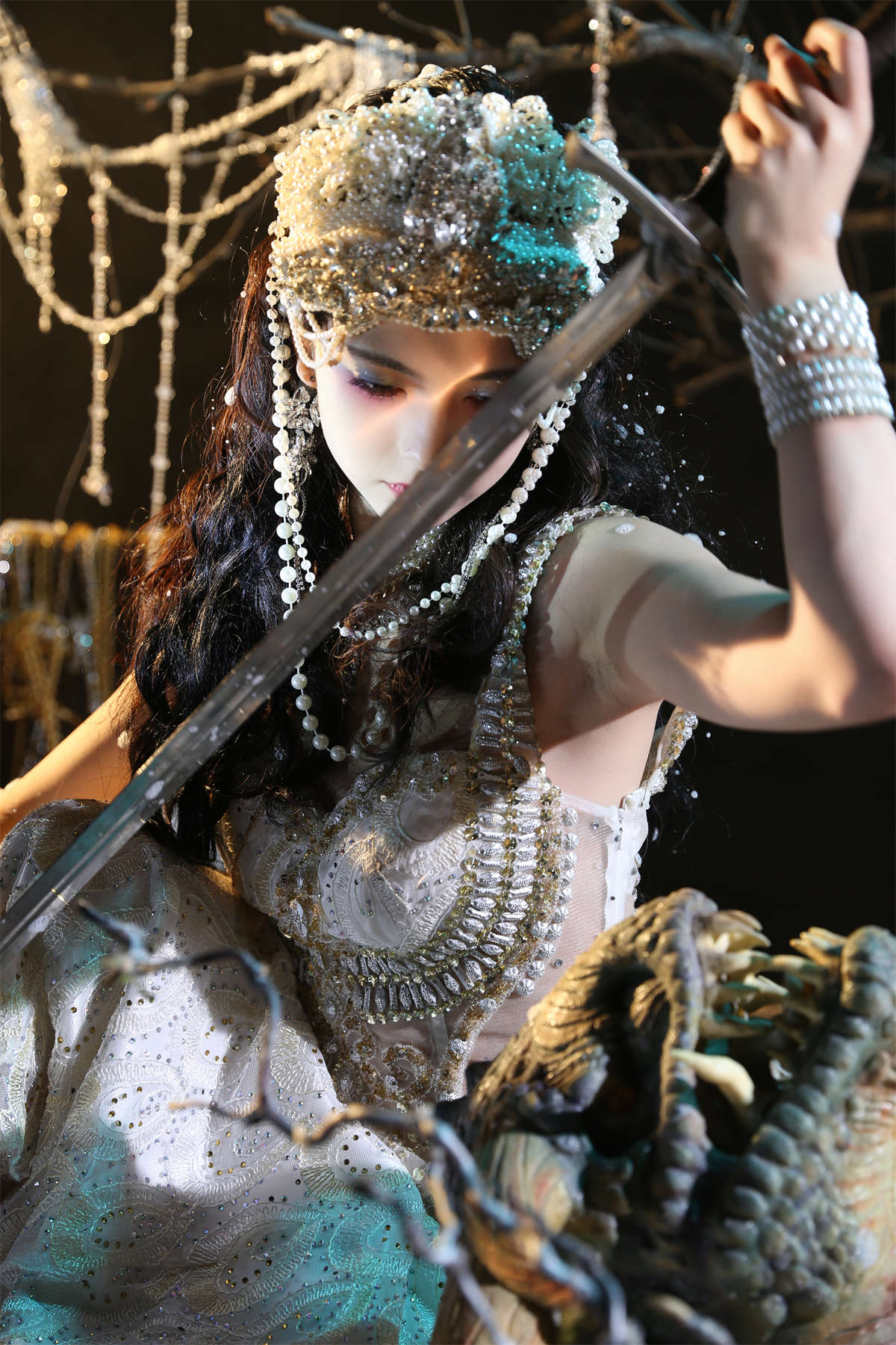 YITUYU艺图语 2023.07.04 屠龙少女 张天意插图1