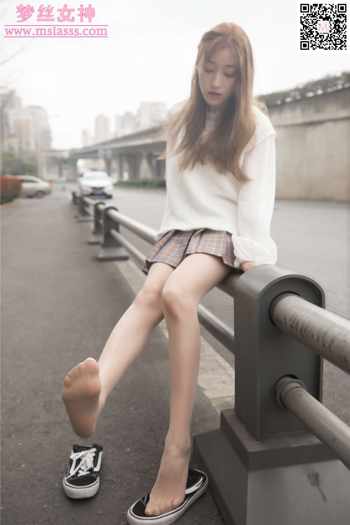 2020.03.10 晓晓《女神的丝袜》-日更街拍