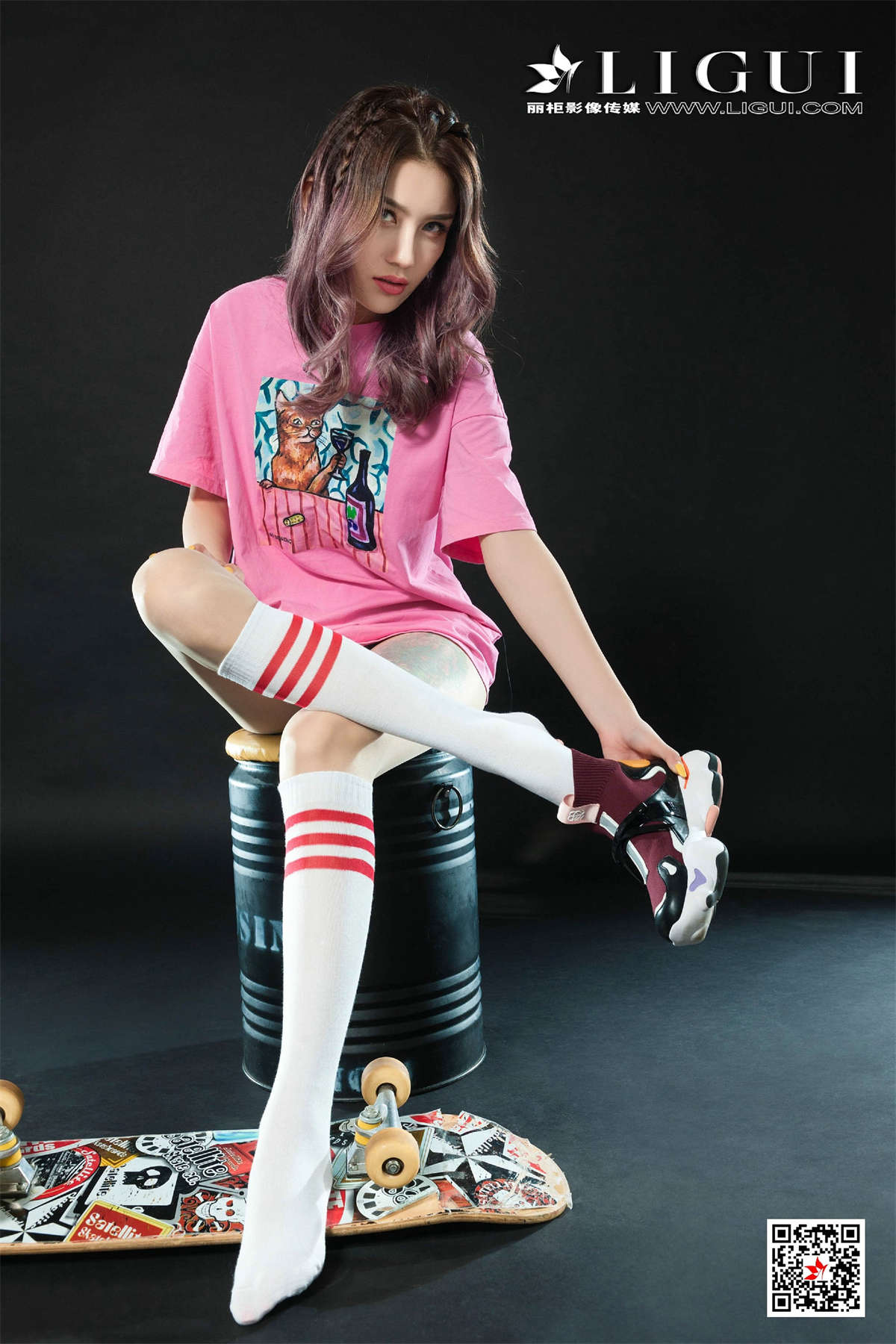 Ligui丽柜 2020.10.14 滑板女郎 甜甜-日更街拍
