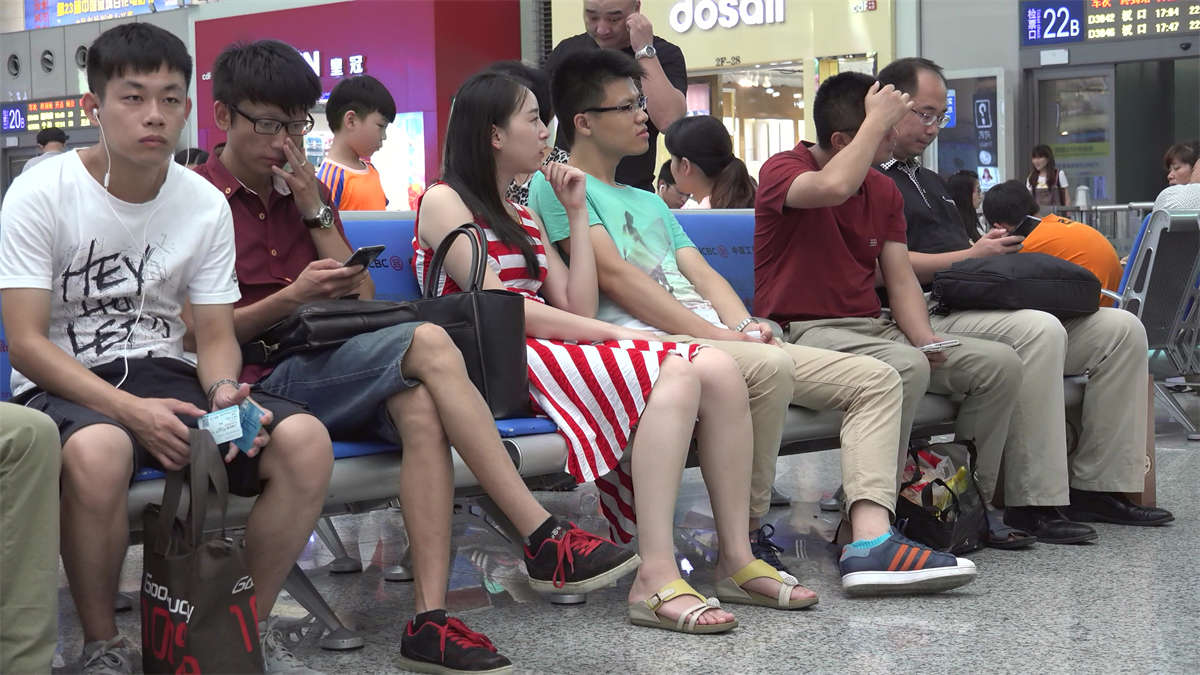 图片[2]-学M的纯洁素足一双-日更街拍