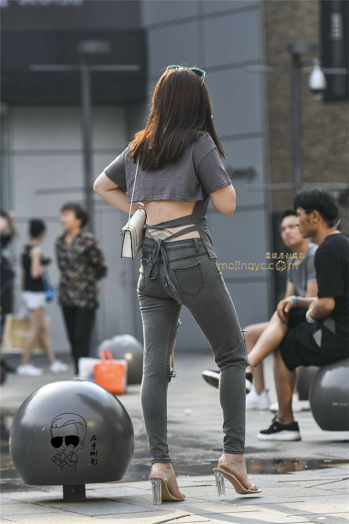 图片[2]-美女漂亮身材性感绝美-日更街拍