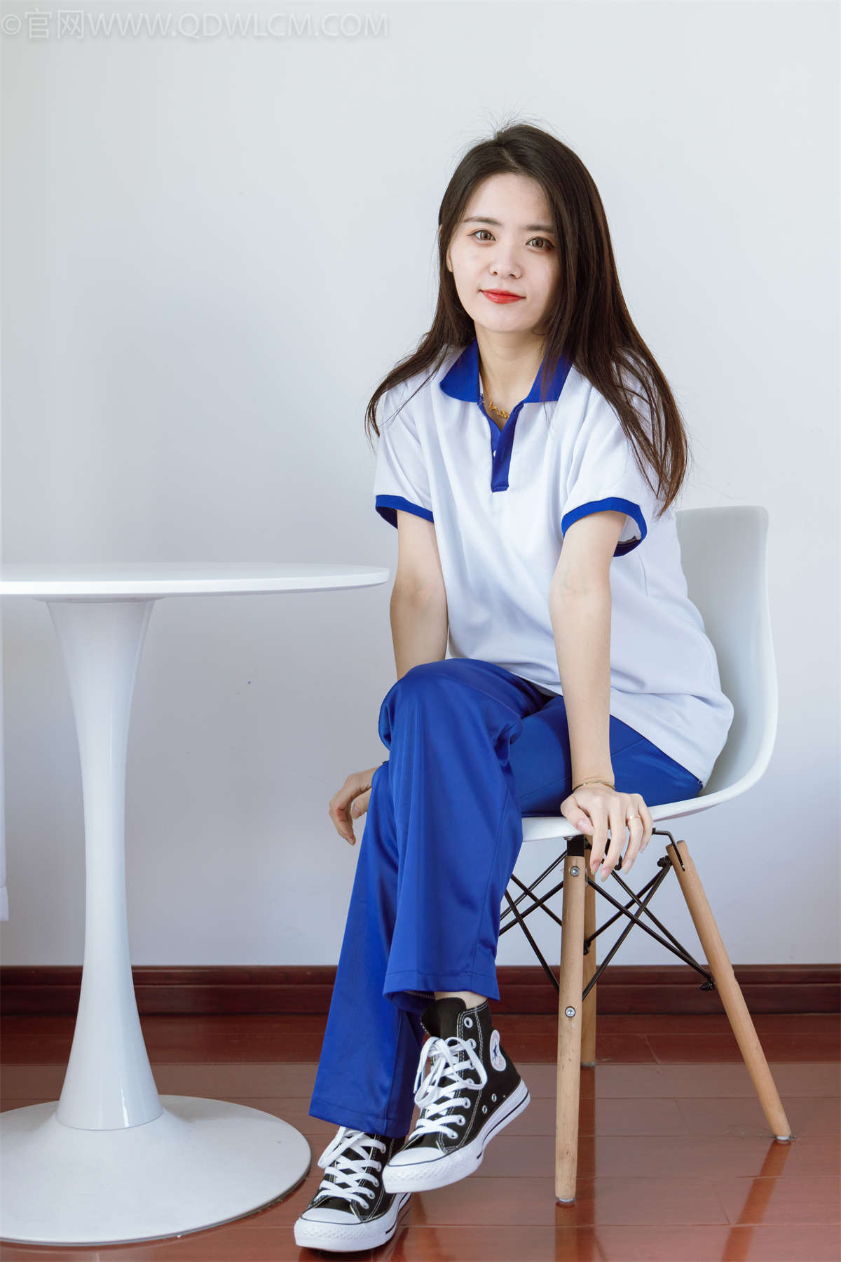 图片[2]-物恋传媒 NO.985期 然然-校园记忆-日更街拍