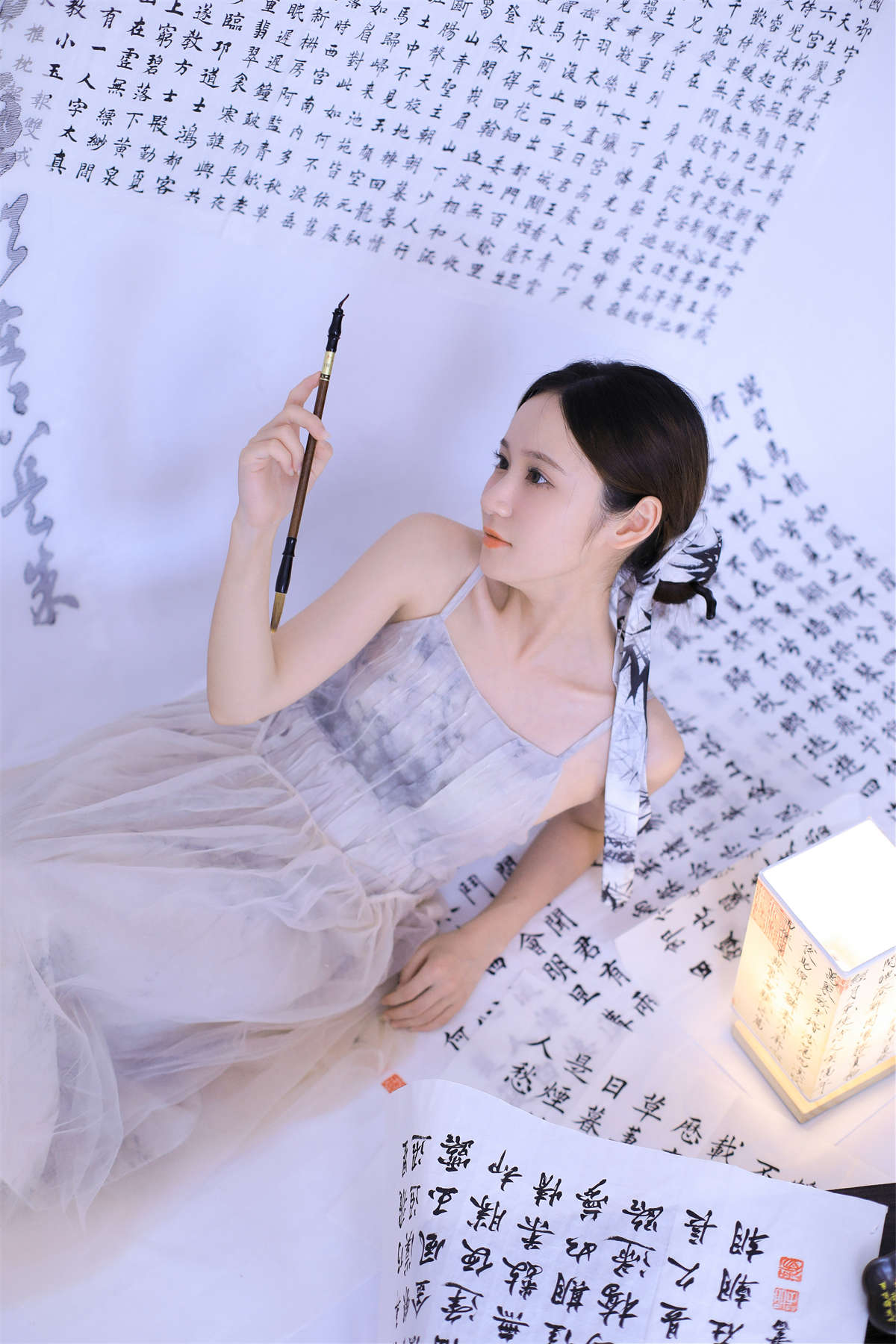 YITUYU艺图语 2022.11.12 坐看闲庭听书语 不爱奶糖插图1