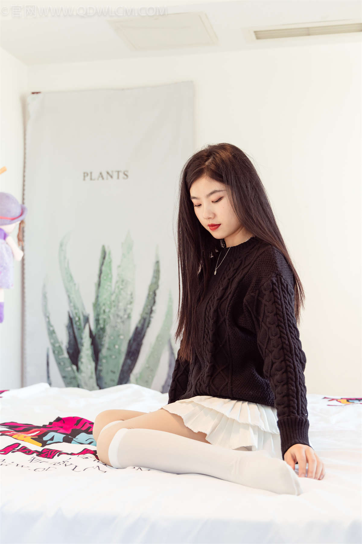 物恋传媒 NO.1076 米米-与美好相伴-日更街拍