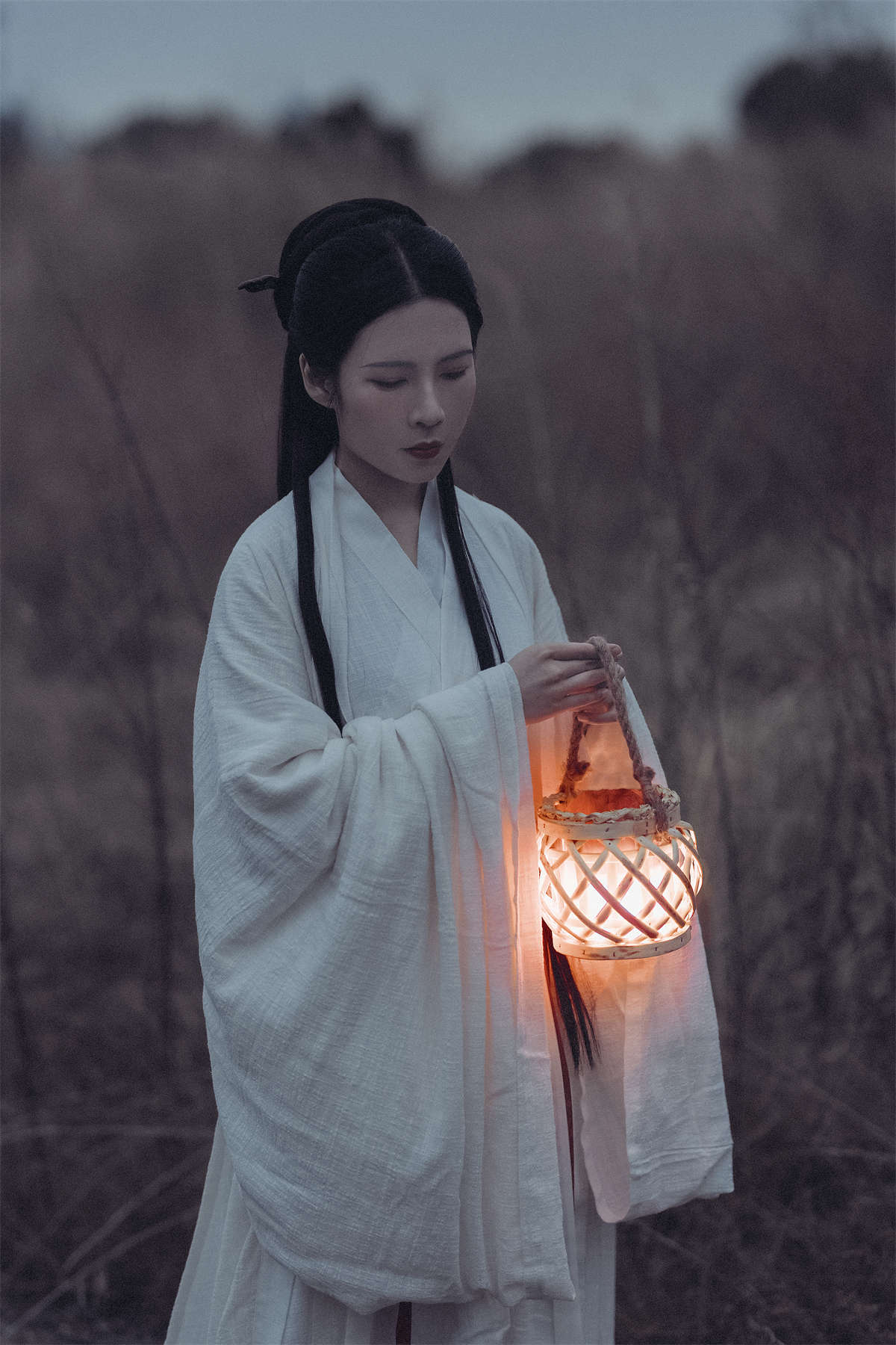 YITUYU艺图语 2021.10.22 白衣隐 Yiyi-日更街拍