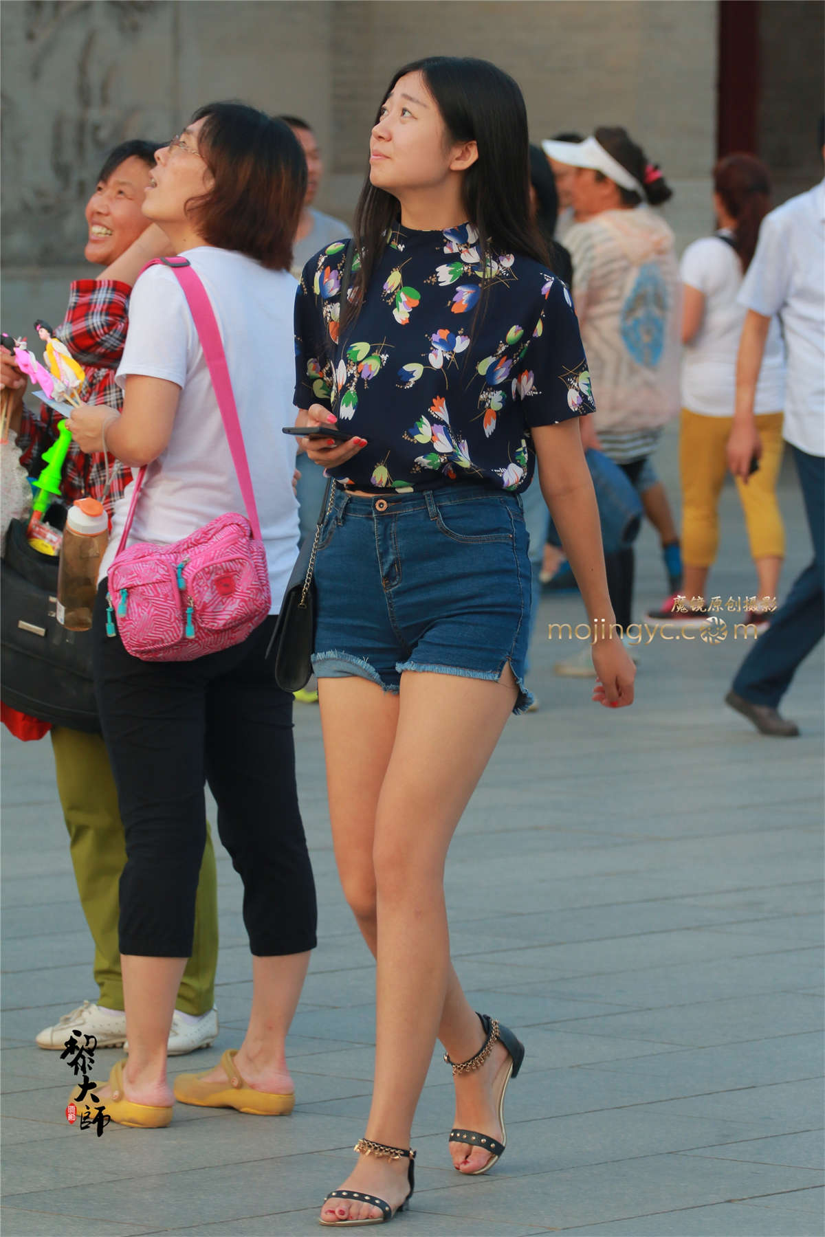 图片[2]-牛仔短裤大长腿-日更街拍