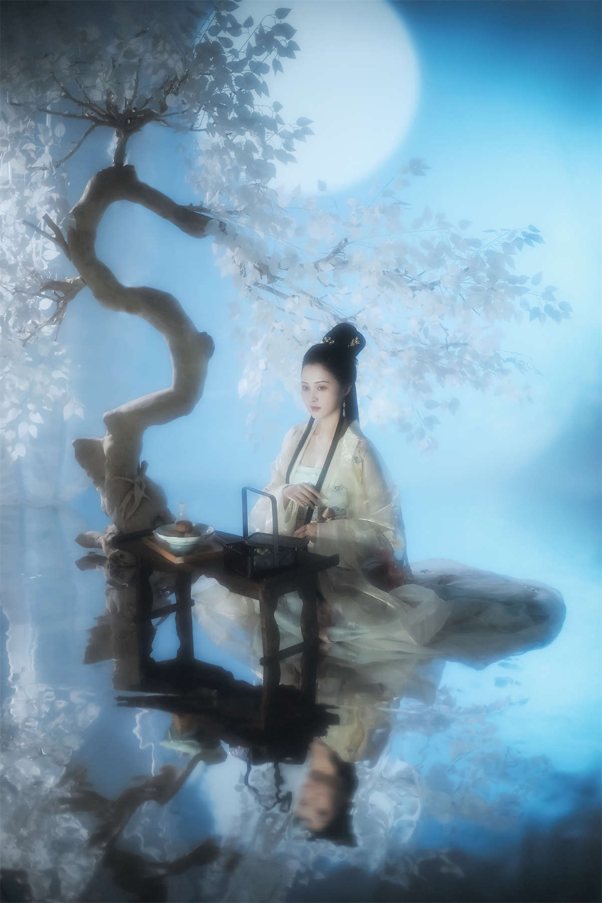 YITUYU艺图语 2022.05.27 广寒宫 鱿鱼阿姨-日更街拍