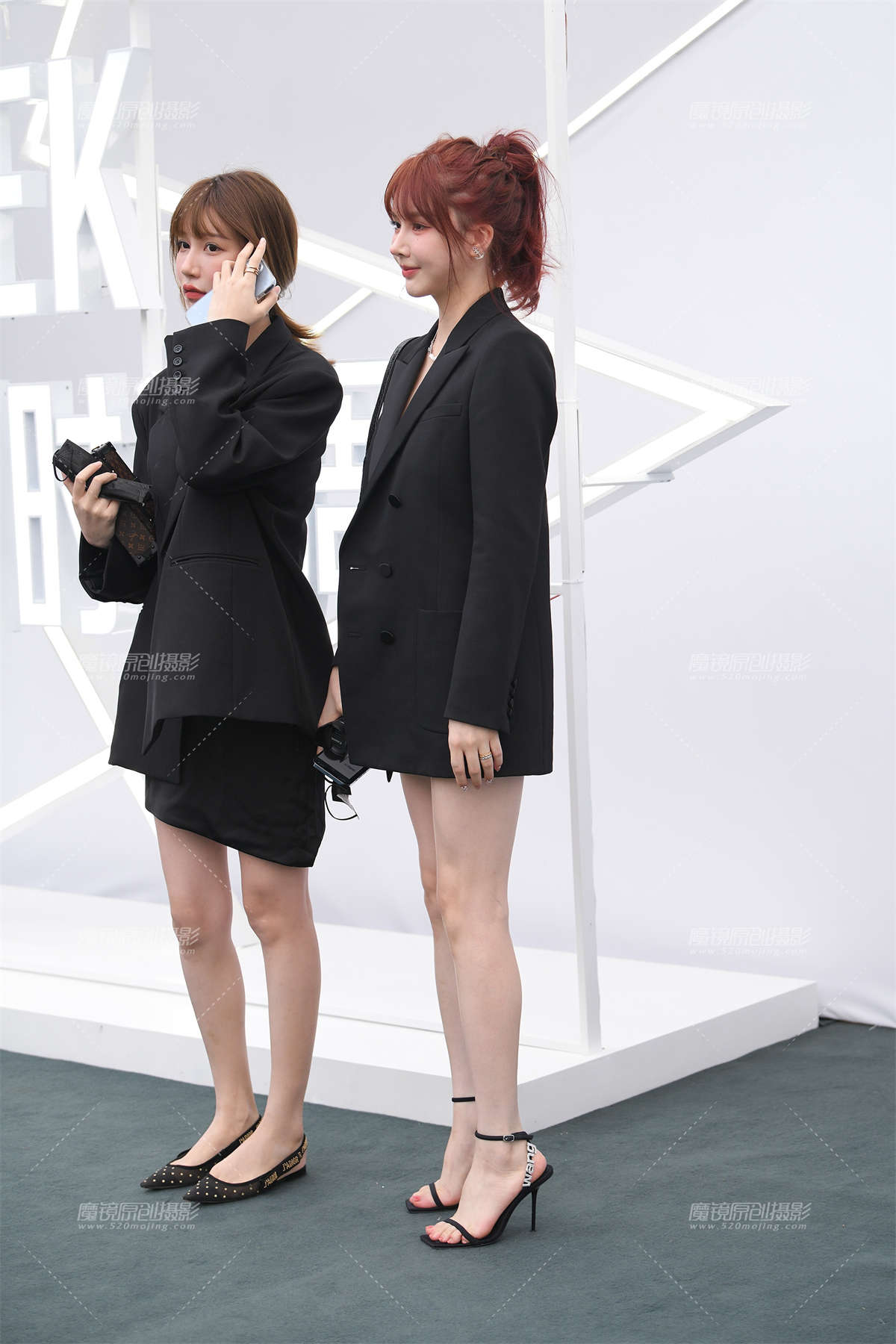 图片[2]-美腿高跟小姐姐-日更街拍