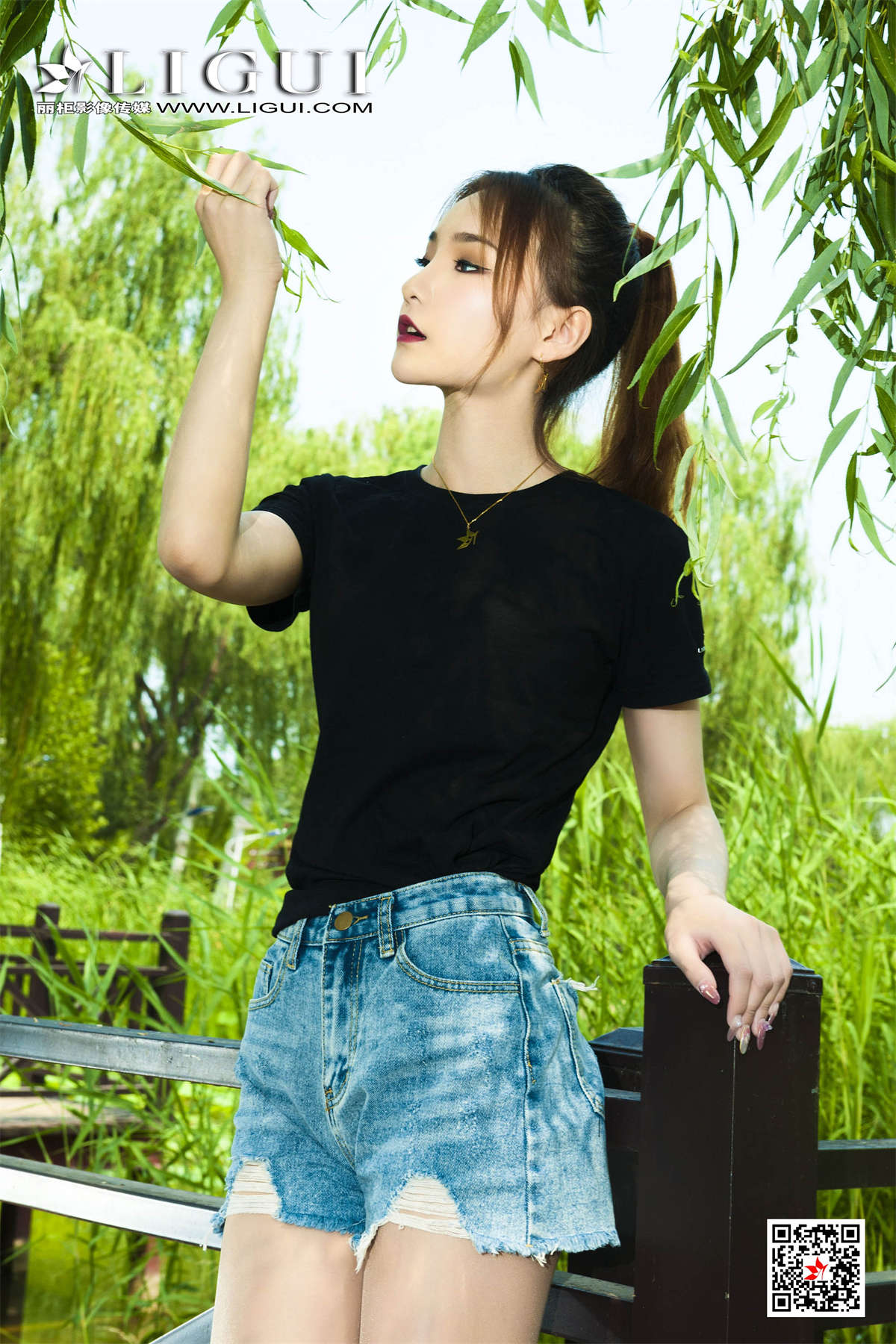 Ligui丽柜 2020.10.19 莲池浴清丝 蕊蕊-日更街拍