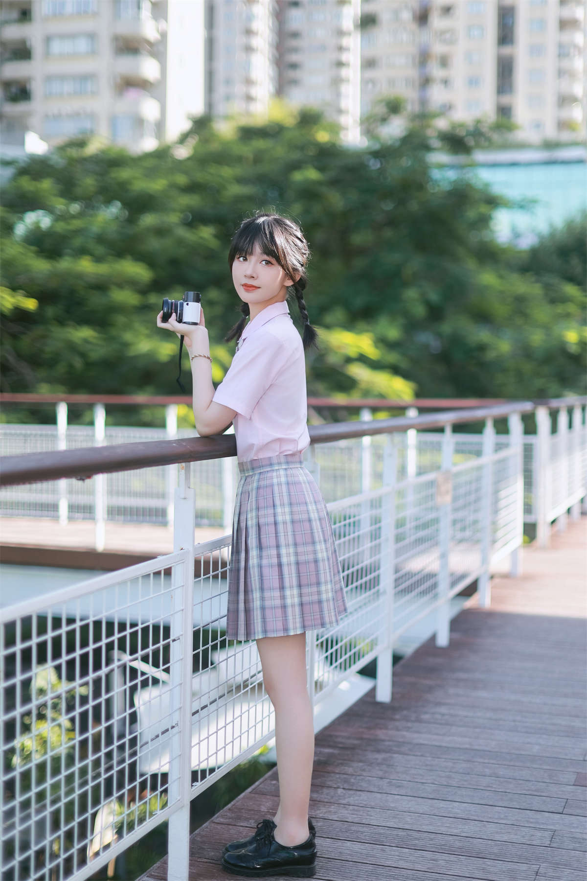 YITUYU艺图语 2023.08.26 JK少女的粉色心情 小乐插图1