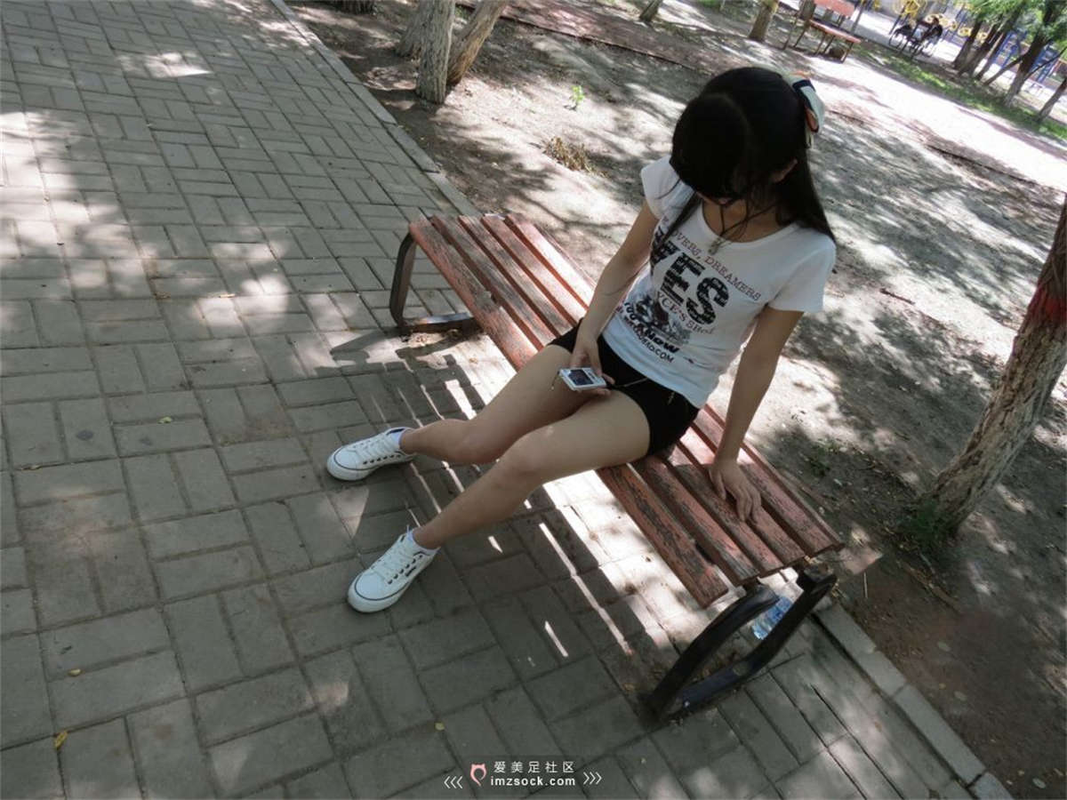 MZSOCK-2018 No.274 身材匀称清纯黑丝_棉袜美女帆布鞋【第二季】-日更街拍