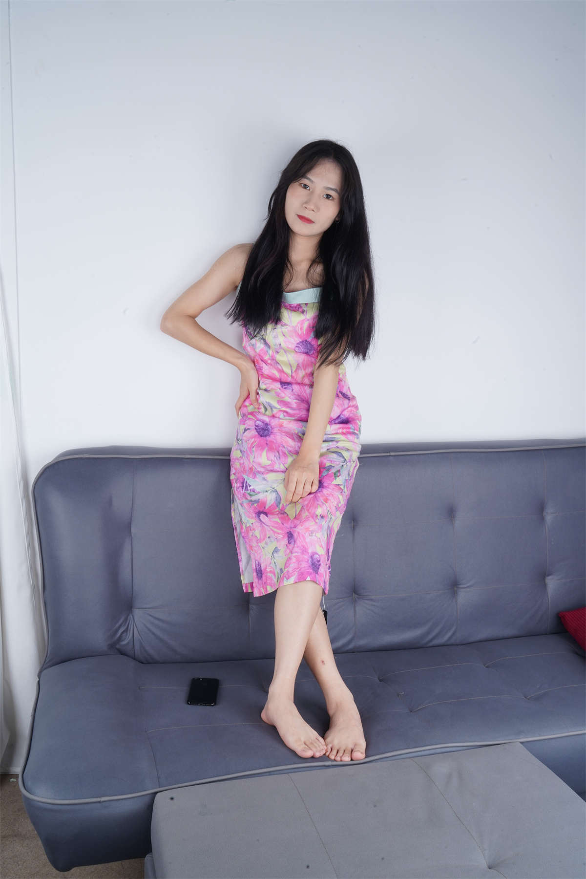 图片[2]-aapary摄影 No.153 乐瑶回归展示37码美脚-日更街拍