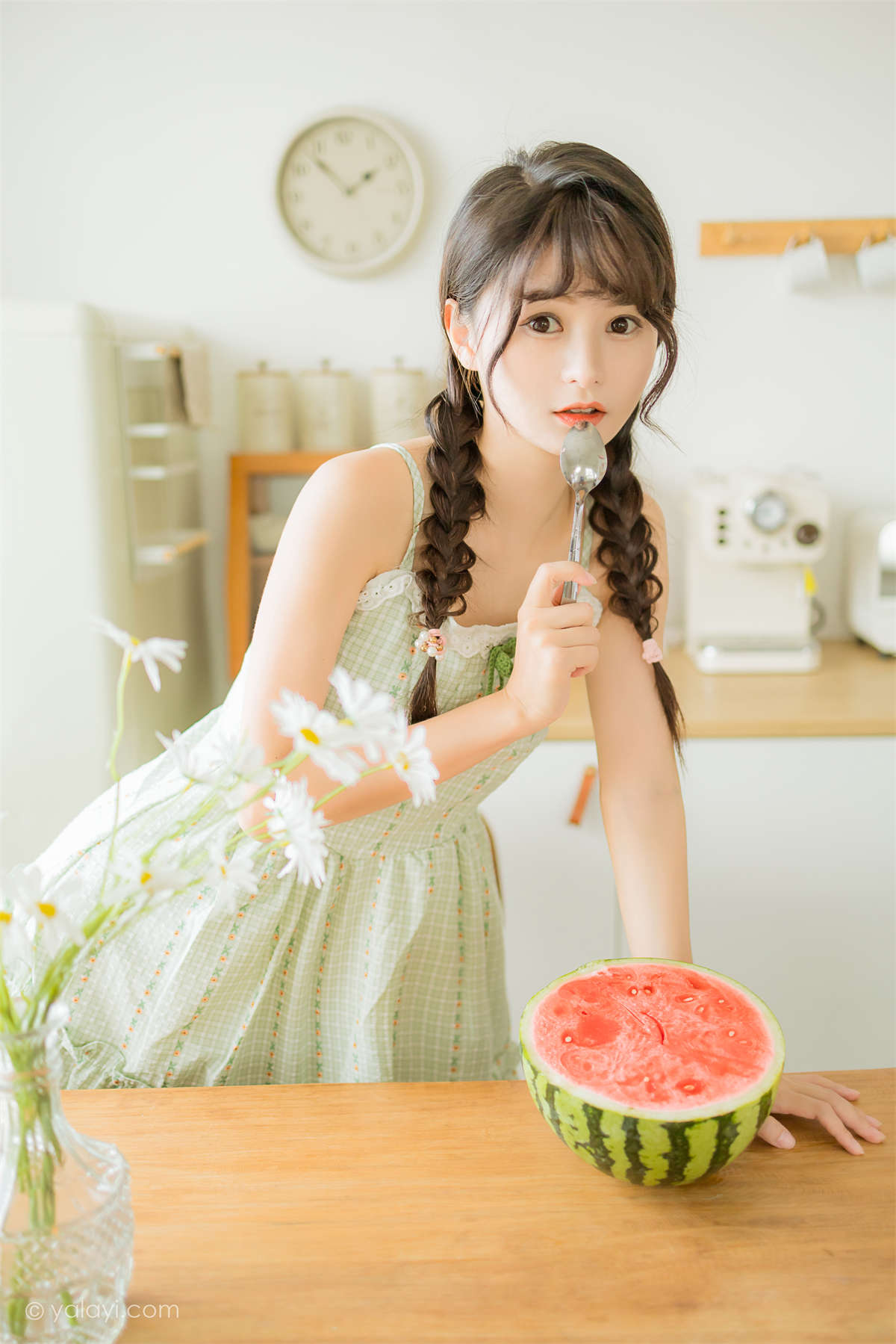 YALAYI雅拉伊2022.08.01 NO.958 夏日甜瓜 小亭-日更街拍