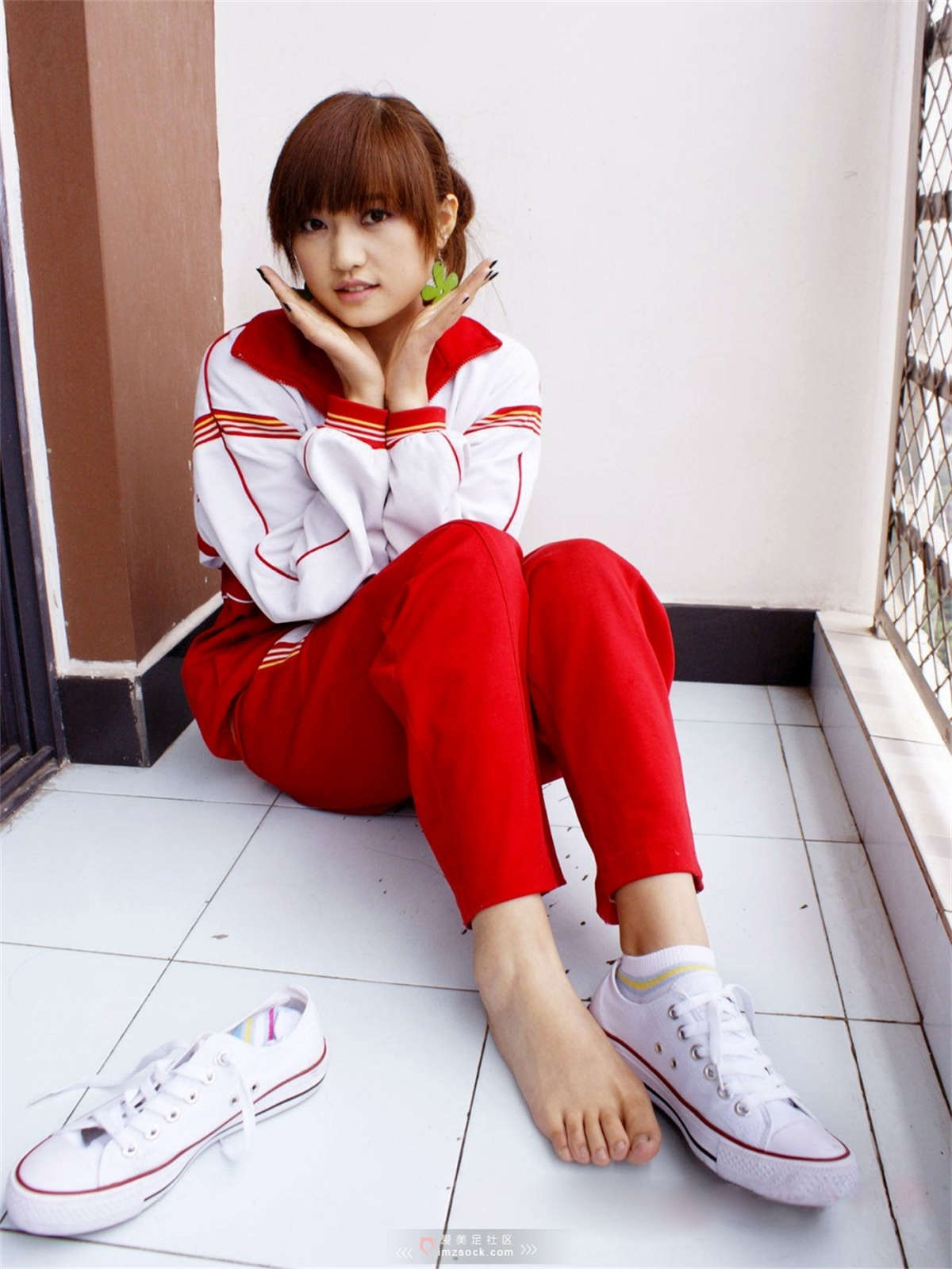 MZSOCK-2018 No.275 致青春那些年学校里的班花-日更街拍