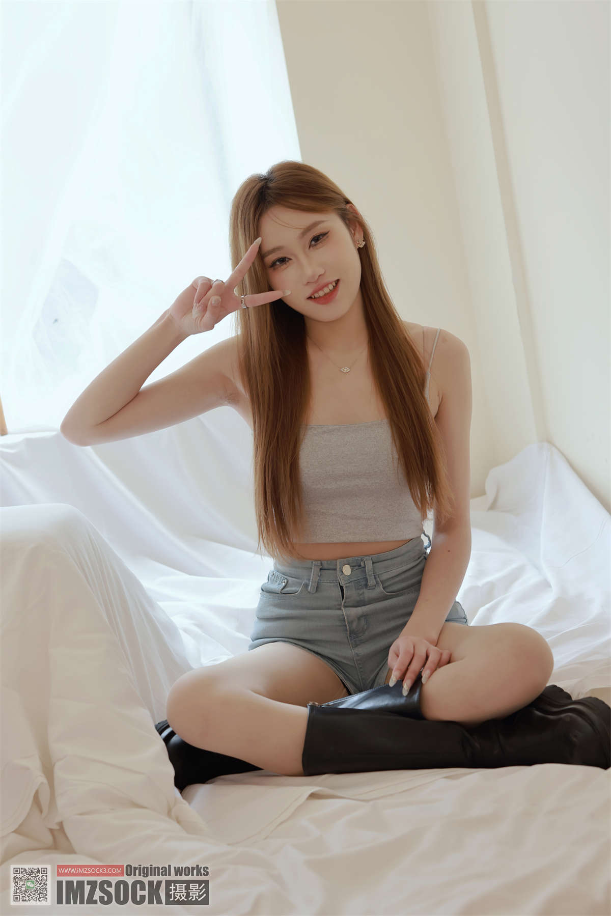 MZSOCK-2023 No.033 妍妍-日更街拍