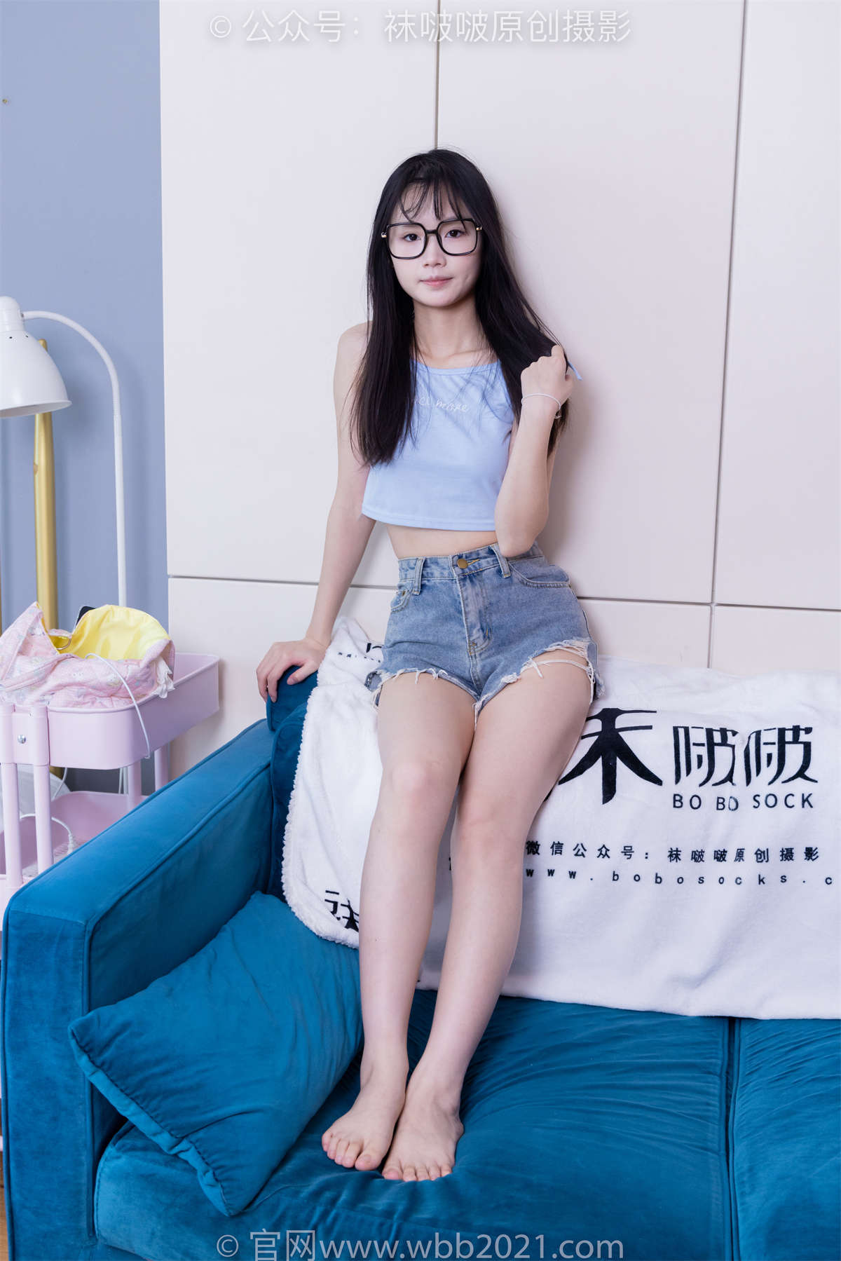 袜啵啵 No.353 甜甜圈-高跟鞋、黑丝（脚尖加固款）、裸足(仅花絮版）花絮版-日更街拍