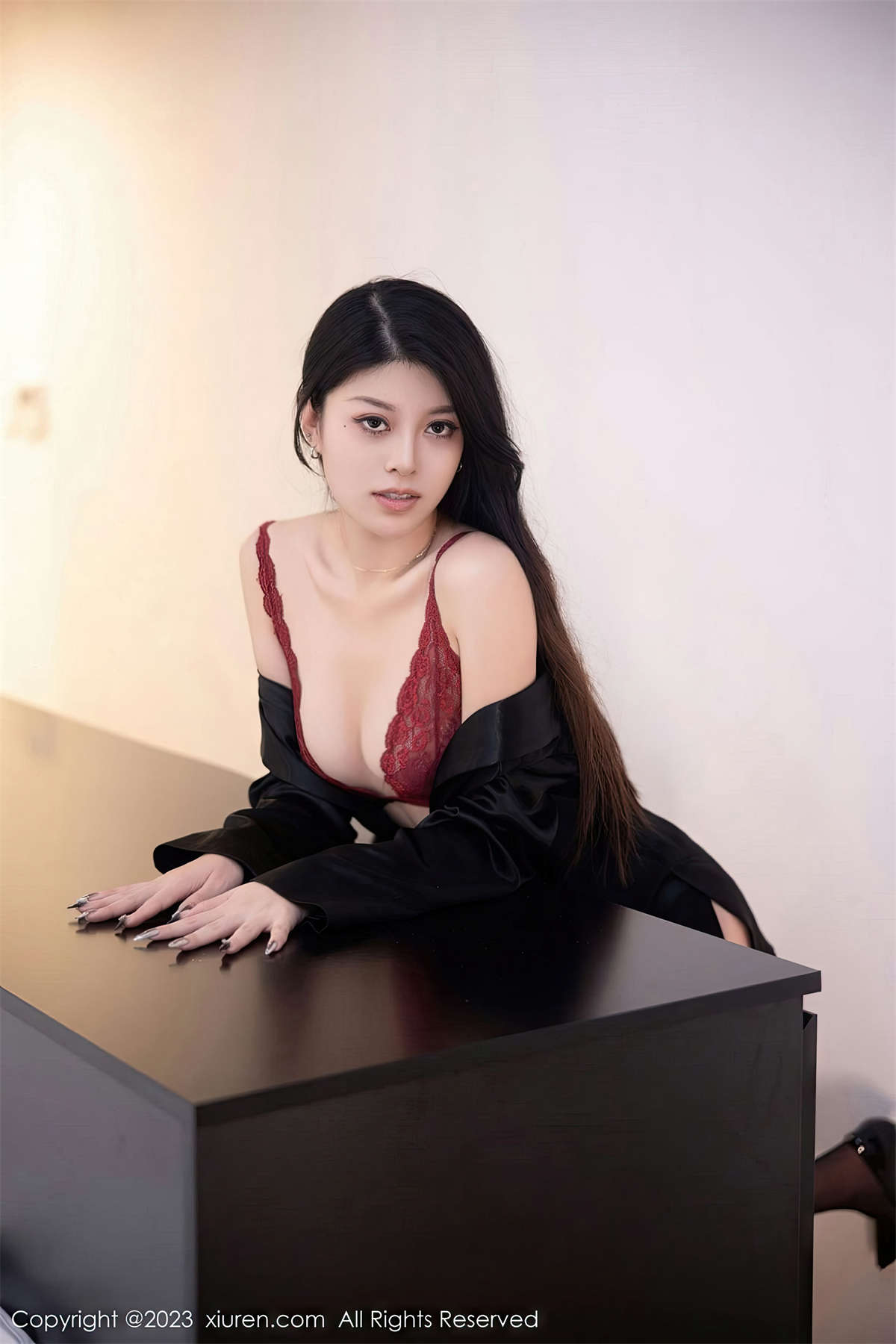 图片[2]-Xiuren秀人网 2023.03.14 No.6409 四月月-日更街拍