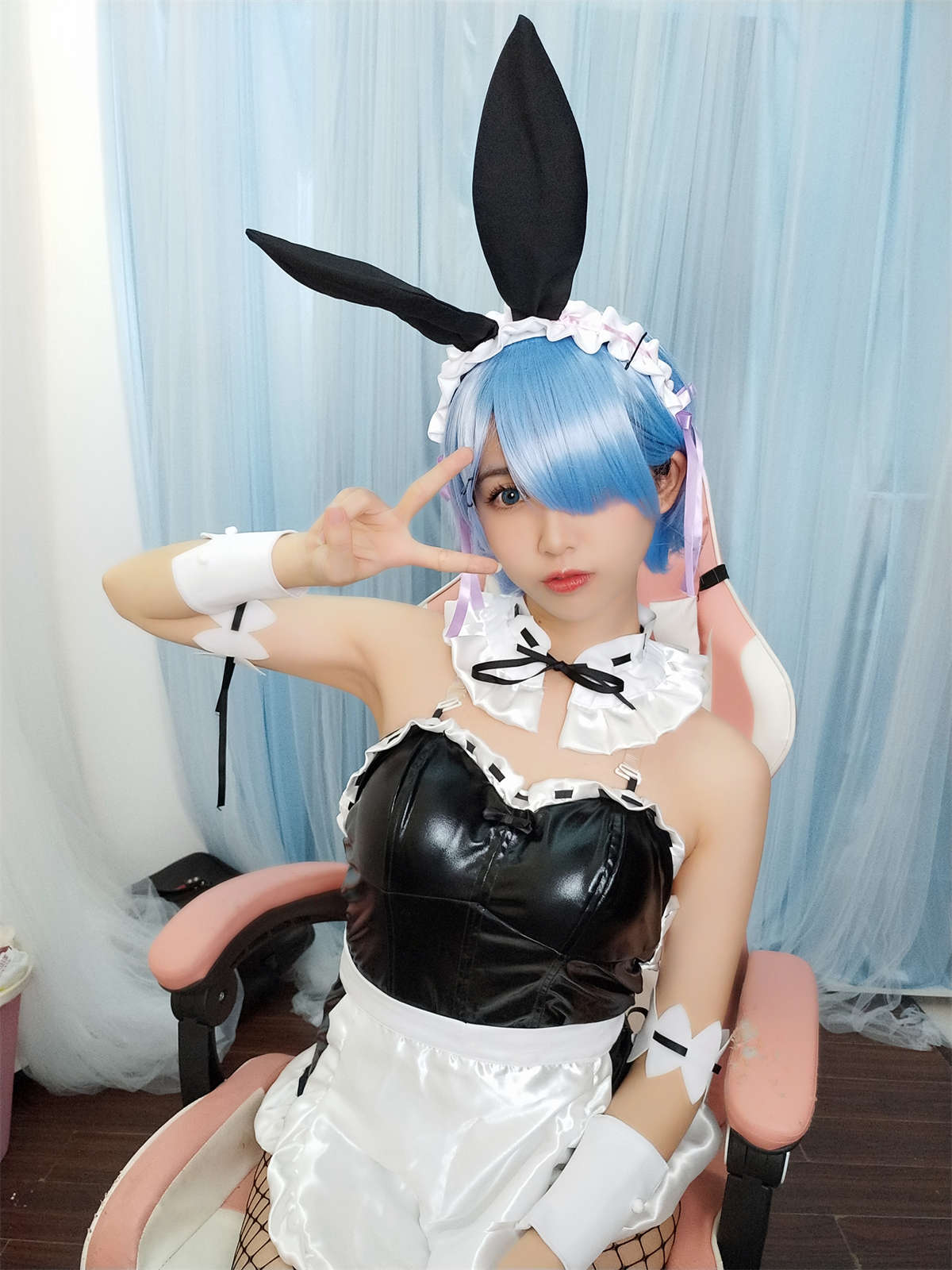 图片[2]-鳗鱼霏儿 No.019 兔女郎之自拍-日更街拍