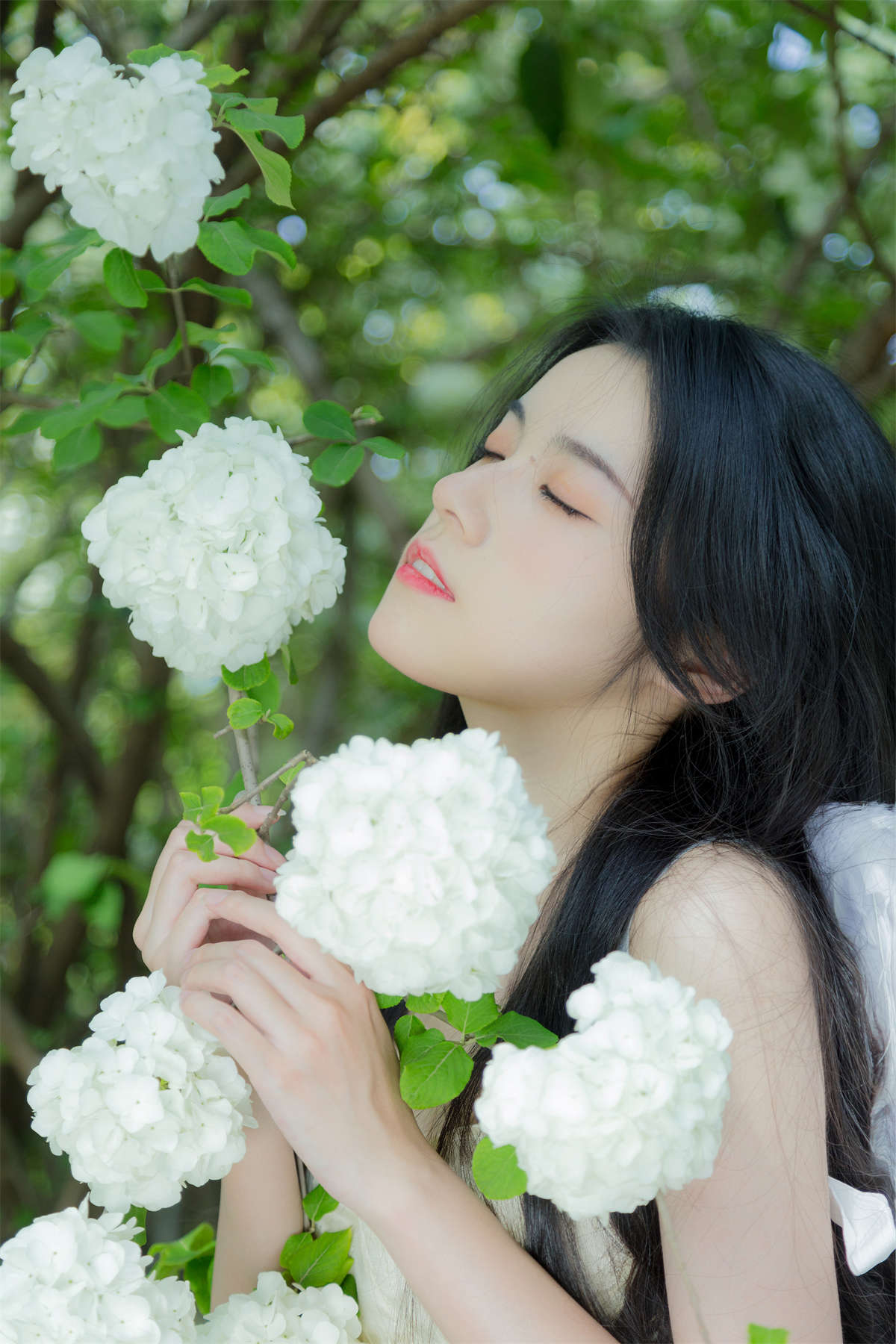 YITUYU艺图语 2022.07.18 轻轻 静鏡婧-日更街拍