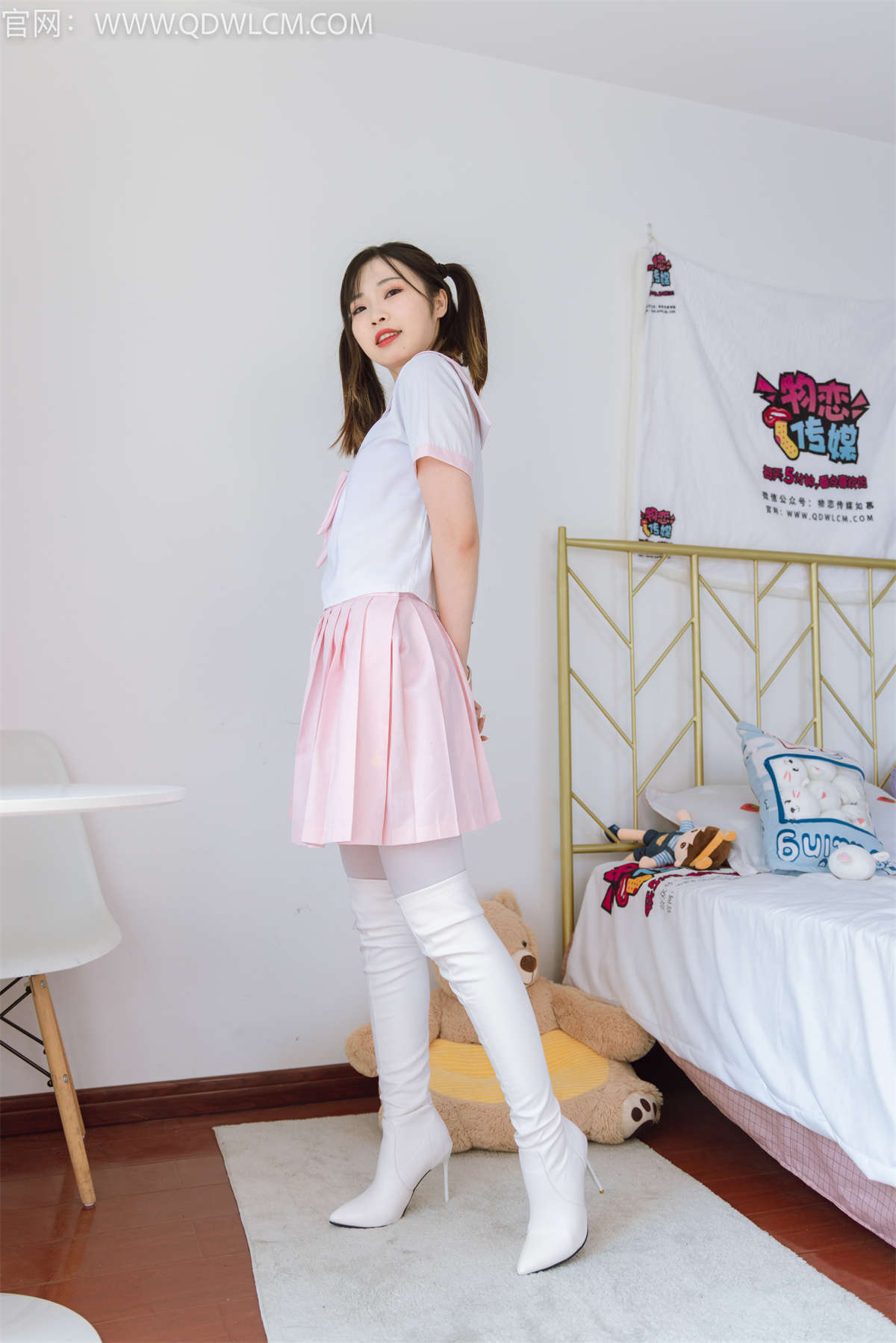 物恋传媒 NO.1335 挽挽-星光降落-日更街拍