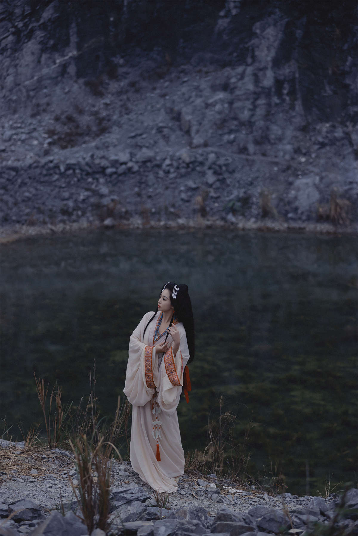 YITUYU艺图语 2024.01.21 孤山行 摇一瑶插图1