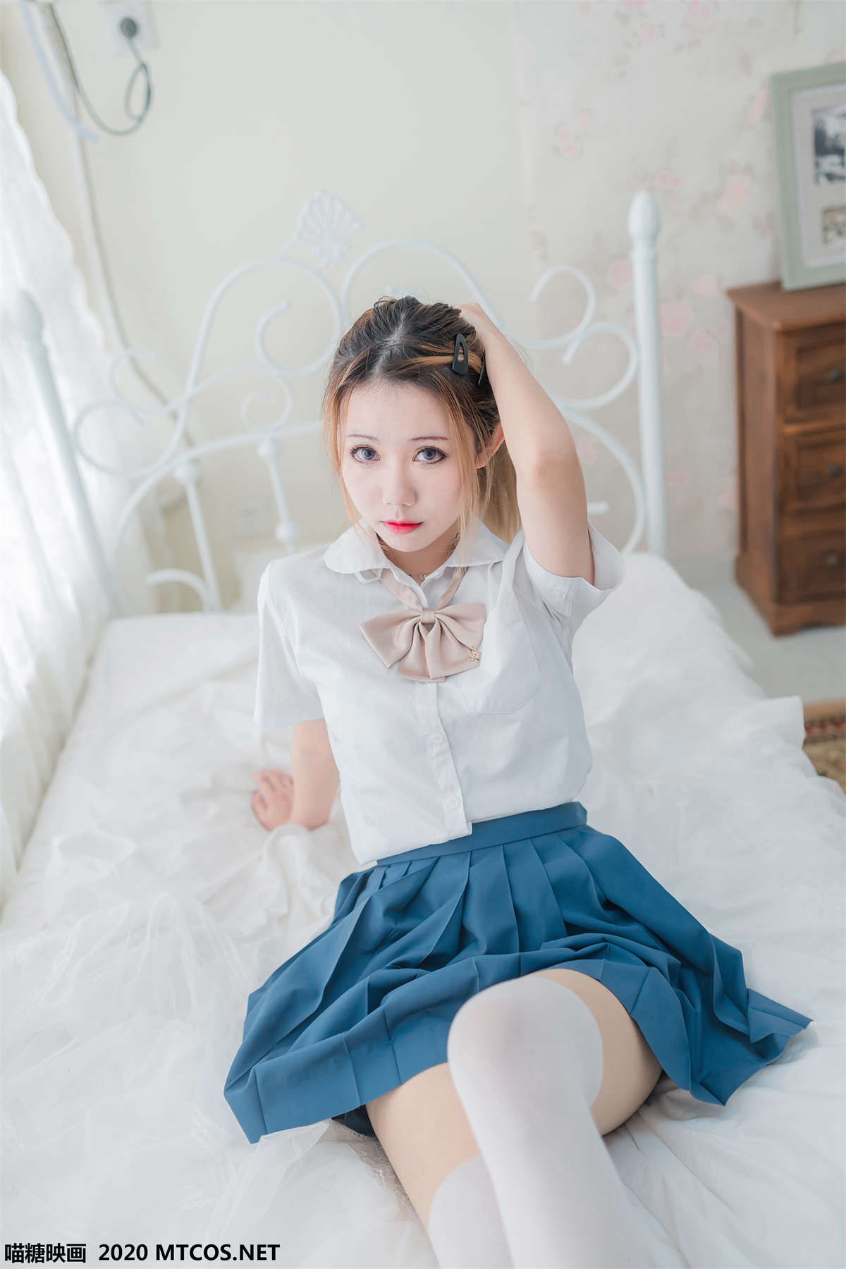 喵糖映画 VOL.121 白丝JK学妹-日更街拍