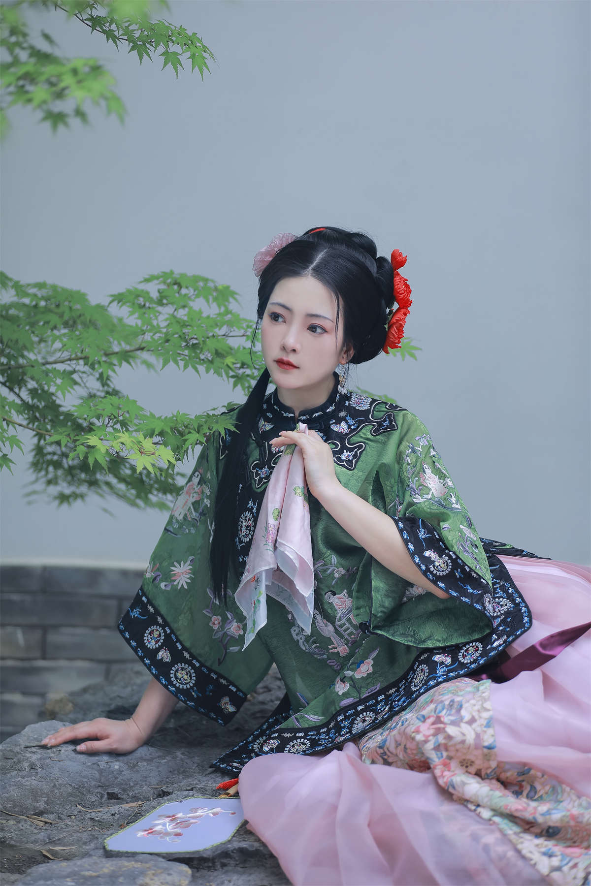 YITUYU艺图语 2023.11.12 绿意浓 猫子子-日更街拍