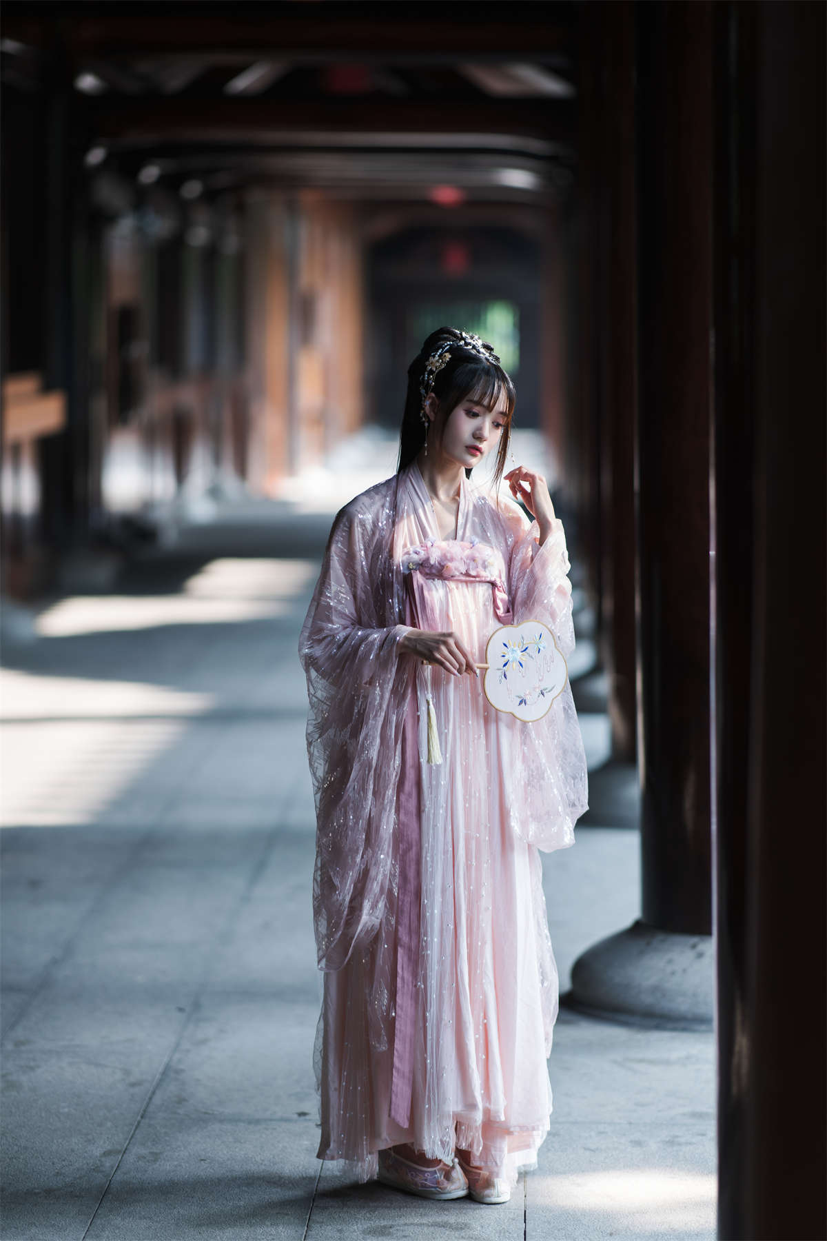 YITUYU艺图语 2022.06.06 佛缘 兔子Zzz不吃胡萝卜-日更街拍