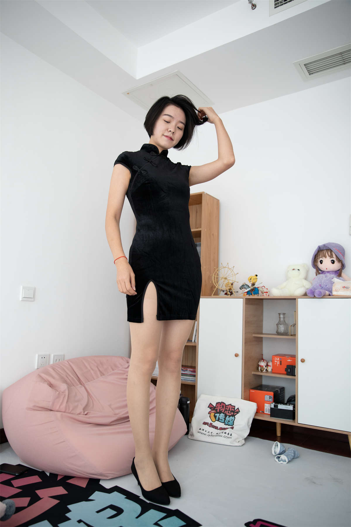 图片[2]-物恋传媒 NO.840 小飞-雨里茶息-日更街拍