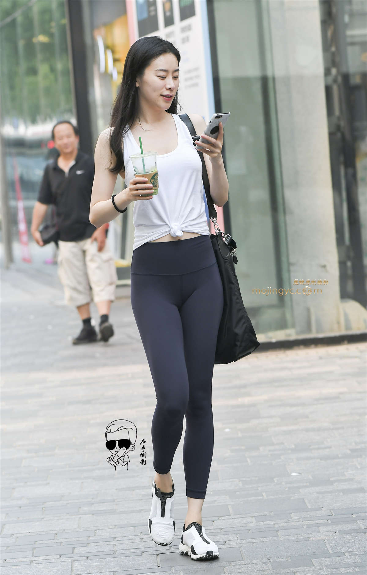 翘美臀-日更街拍