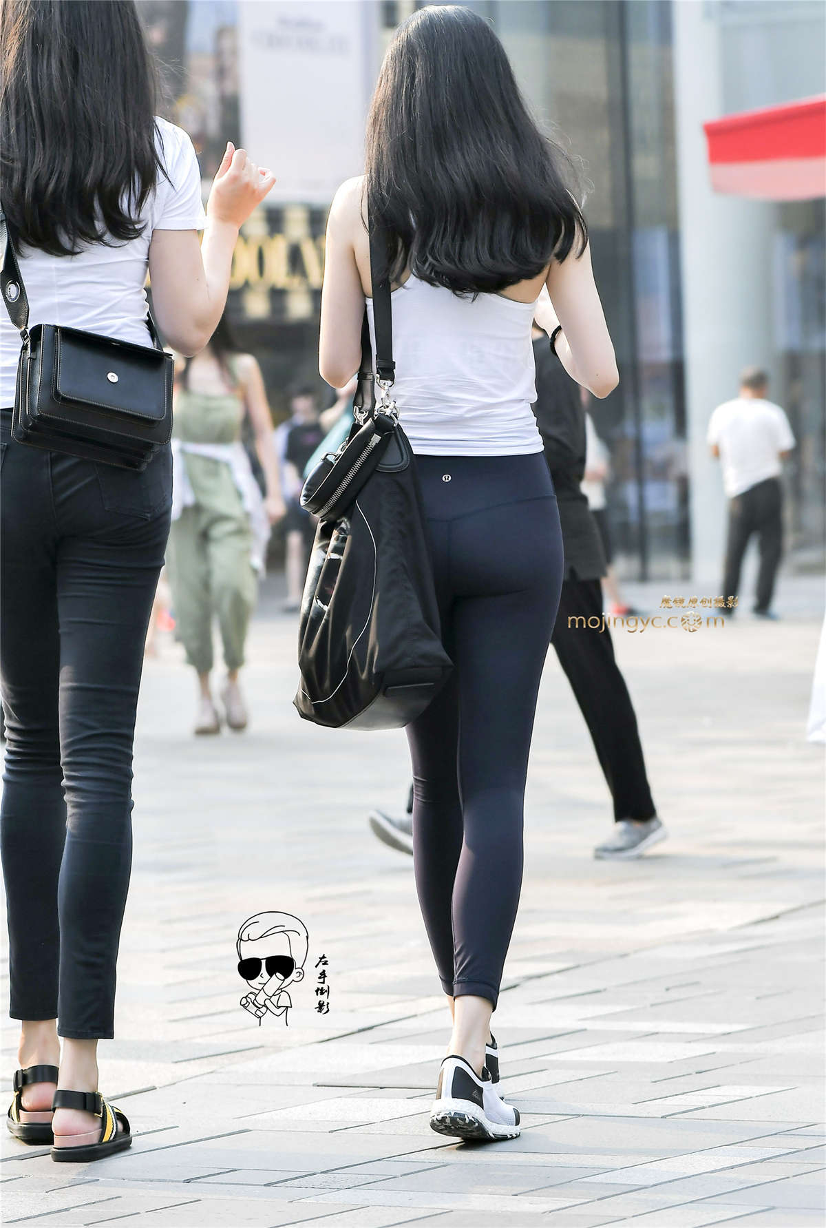 图片[2]-翘美臀-日更街拍