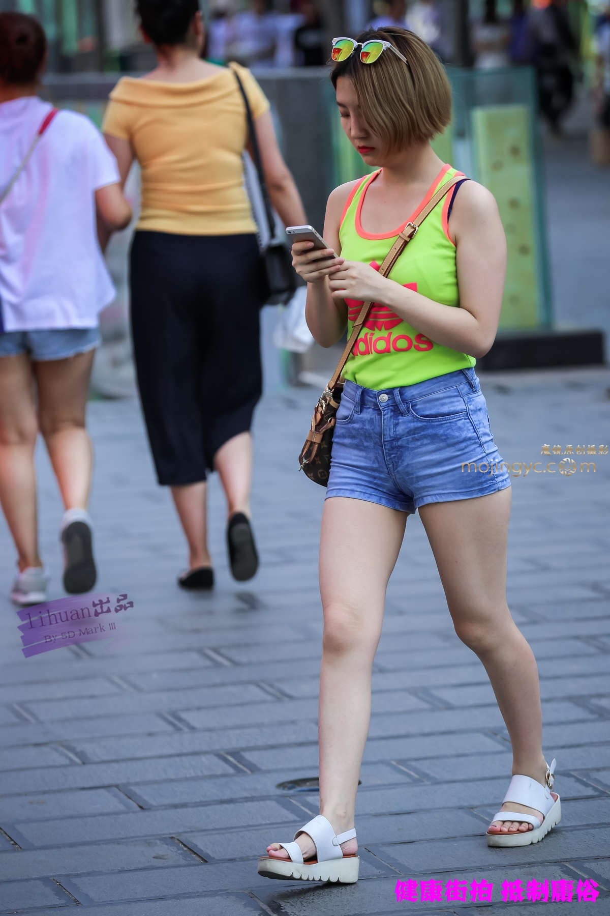 李欢原创-短裤，丰腴（14P）-日更街拍