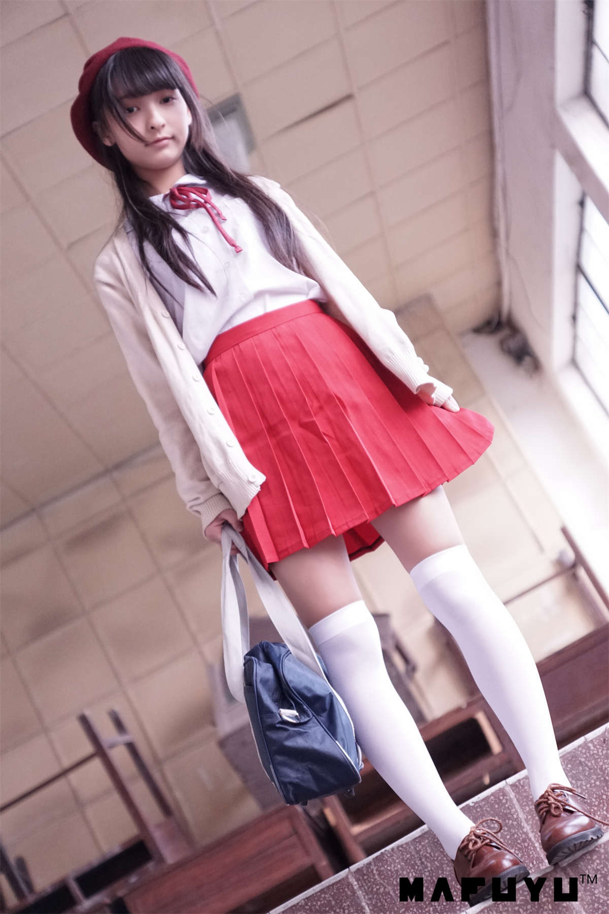 图片[2]-神楽坂真冬 – JK白过膝系列套图-日更街拍