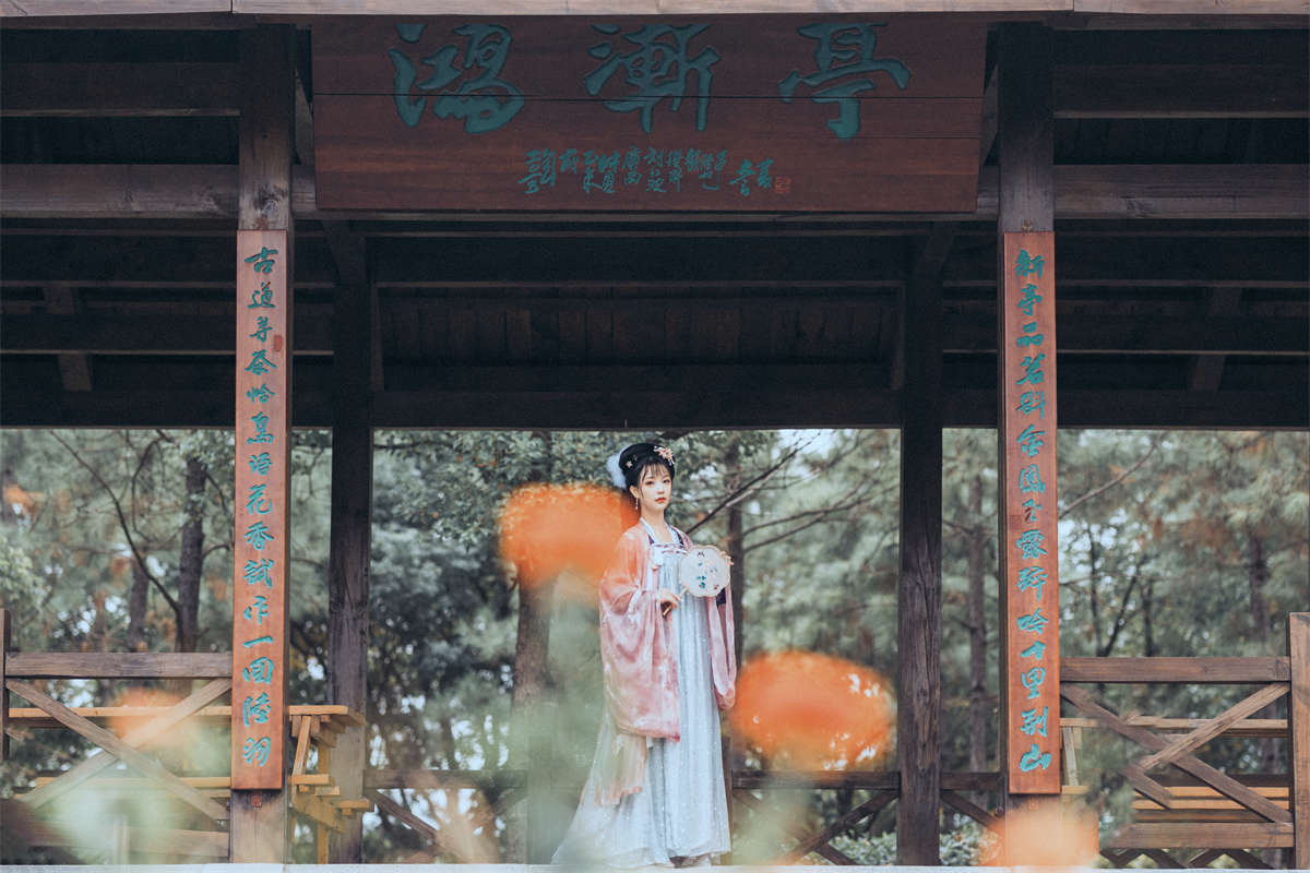 YITUYU艺图语 2021.09.02 幽人独自怜 Seven-日更街拍