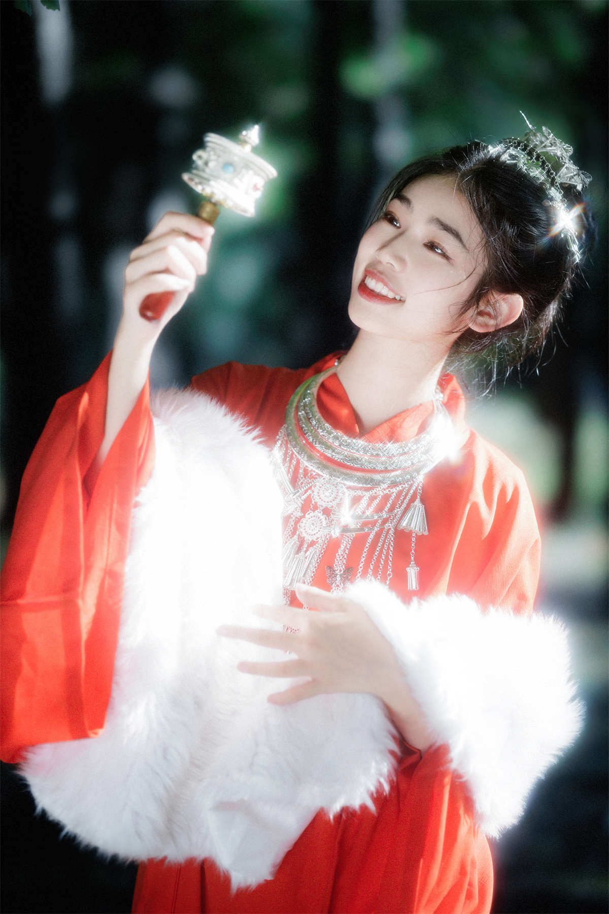 YITUYU艺图语 2023.10.30 神明少女 周馨插图1