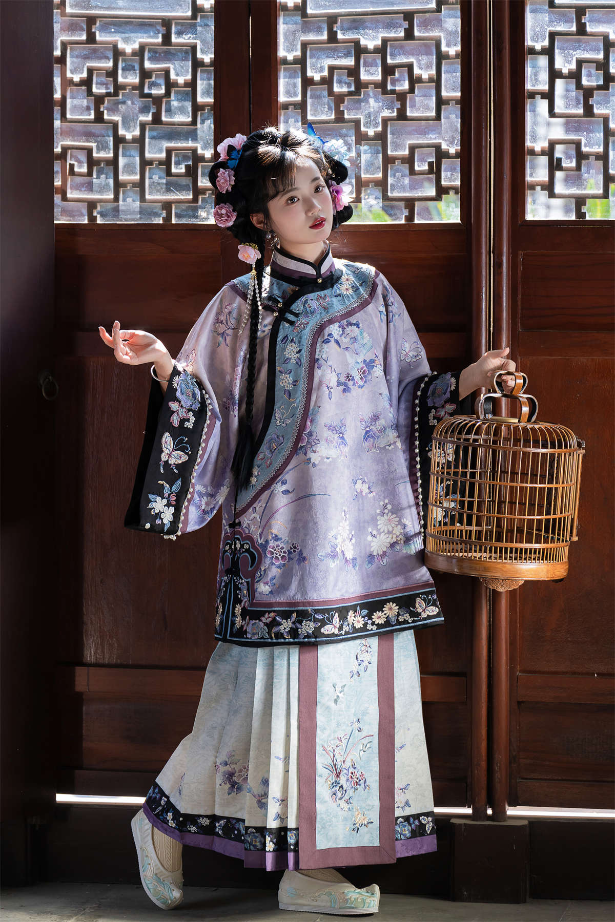 YITUYU艺图语 2023.11.12 阳光下的清汉女 小欧O-日更街拍