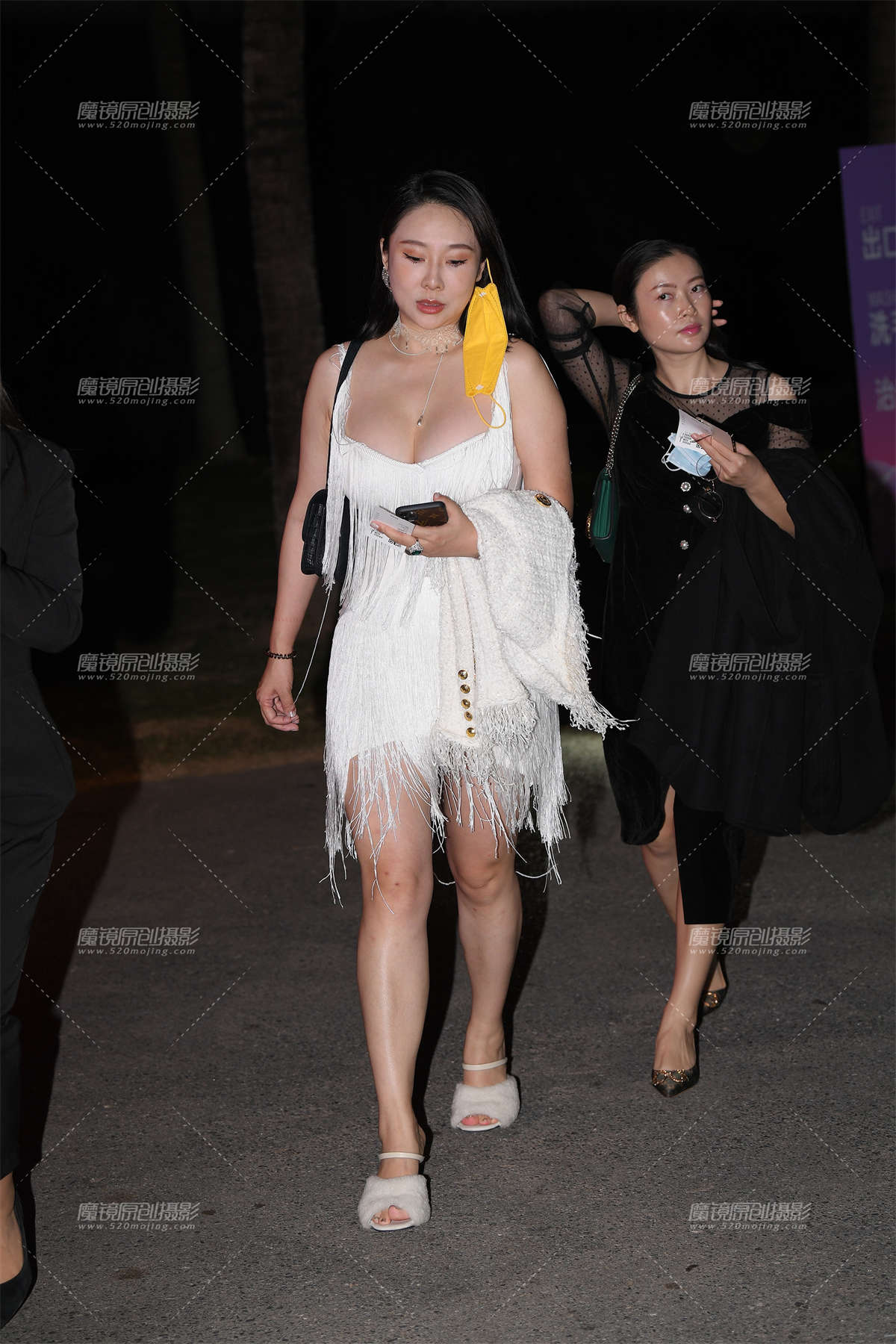 性感丰腴的女人-日更街拍