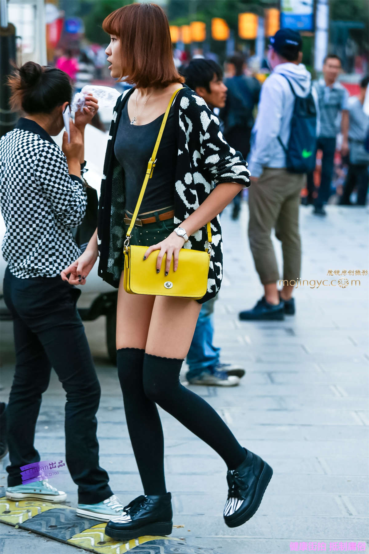 李欢原创-短裤，美腿（12P）-日更街拍