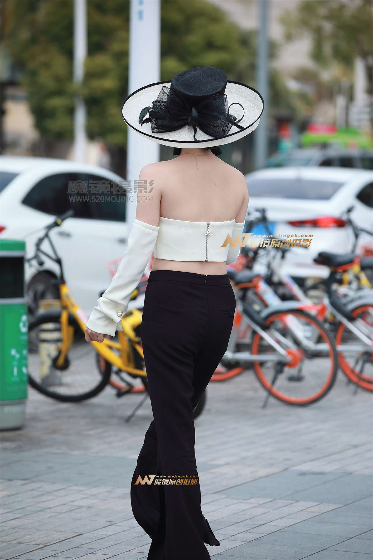 图片[2]-【风舞赛贴】抹胸，开衩长裤-日更街拍