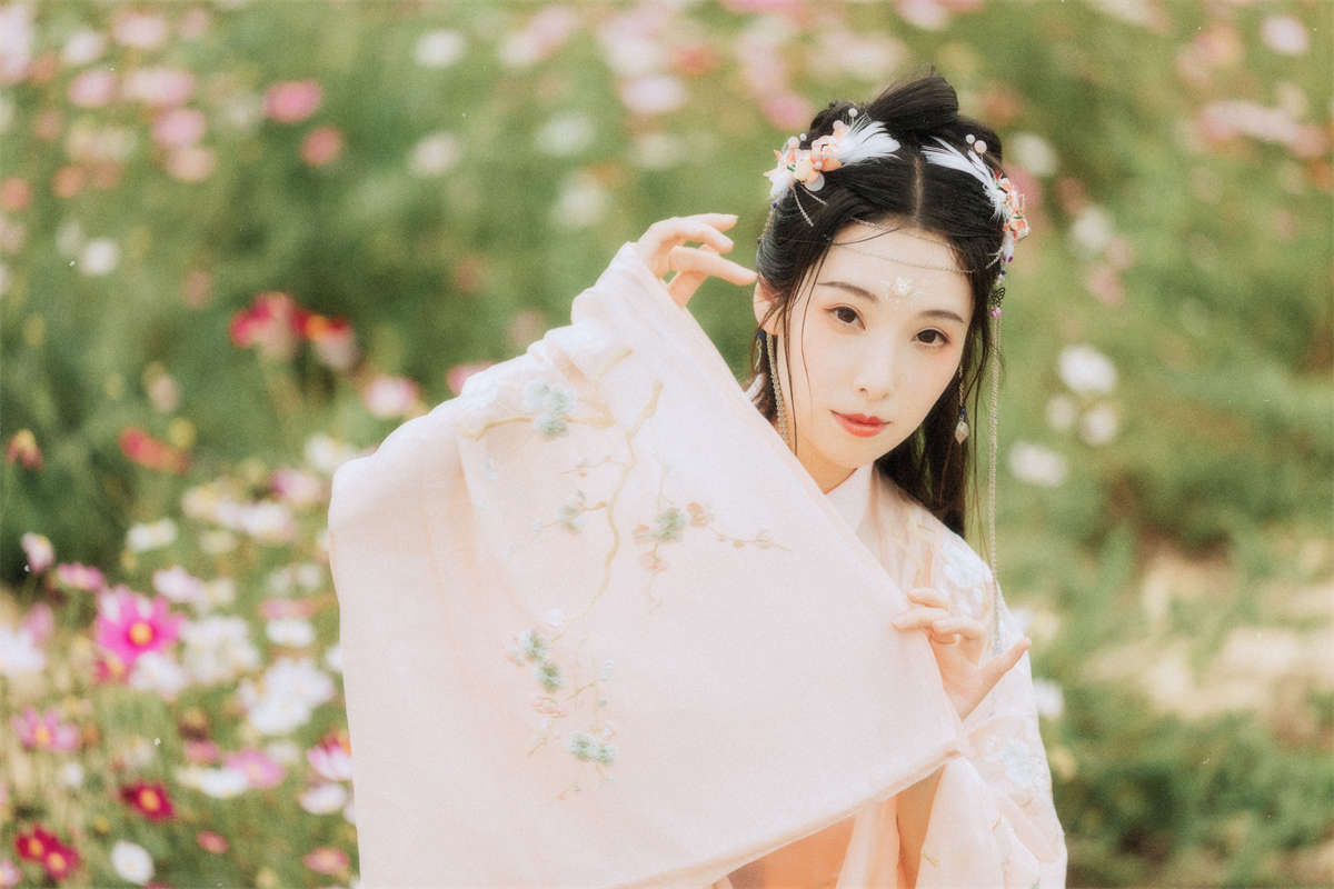 图片[2]-YITUYU艺图语 2021.09.03 繁花孤影 茶茶-日更街拍