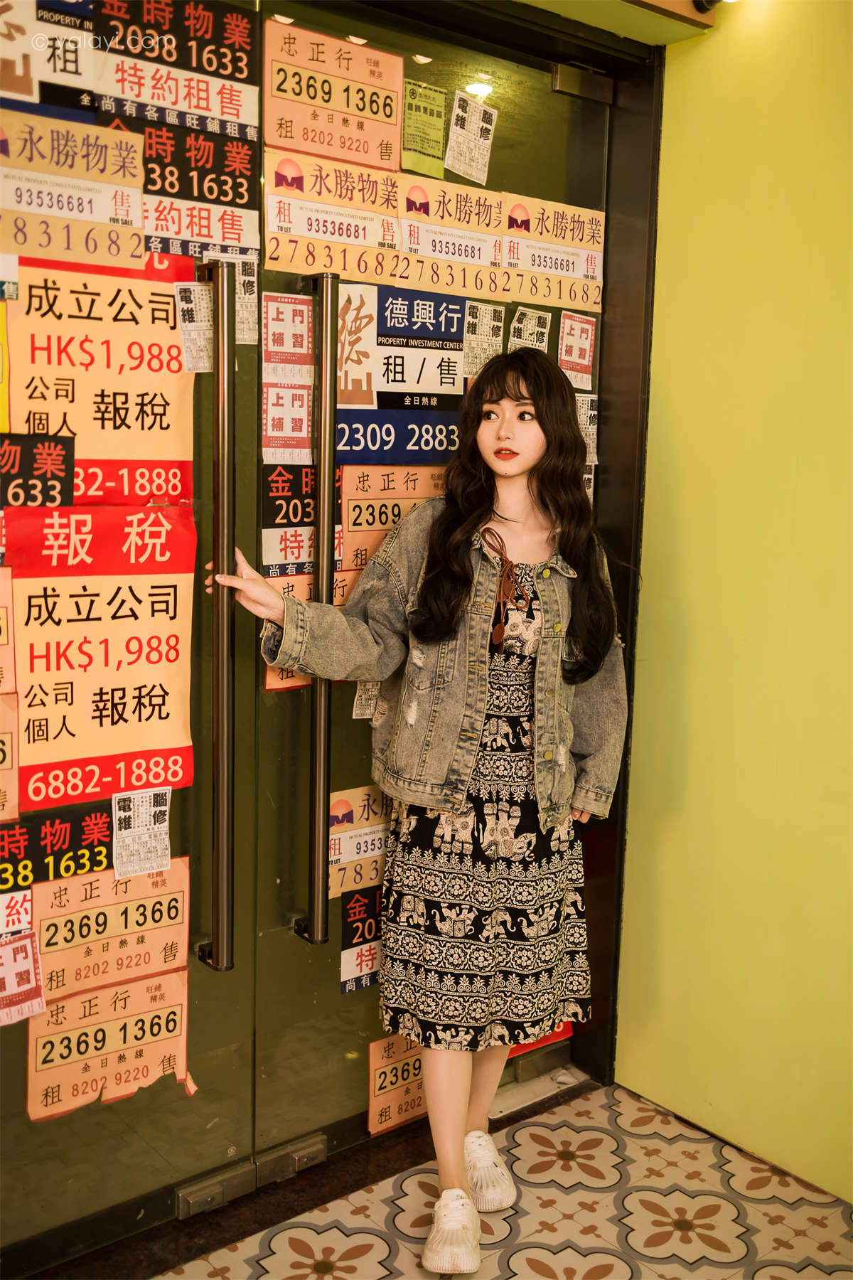 图片[2]-YALAYI雅拉伊2023.06.09 NO.1040 小巷听风 小亭-日更街拍