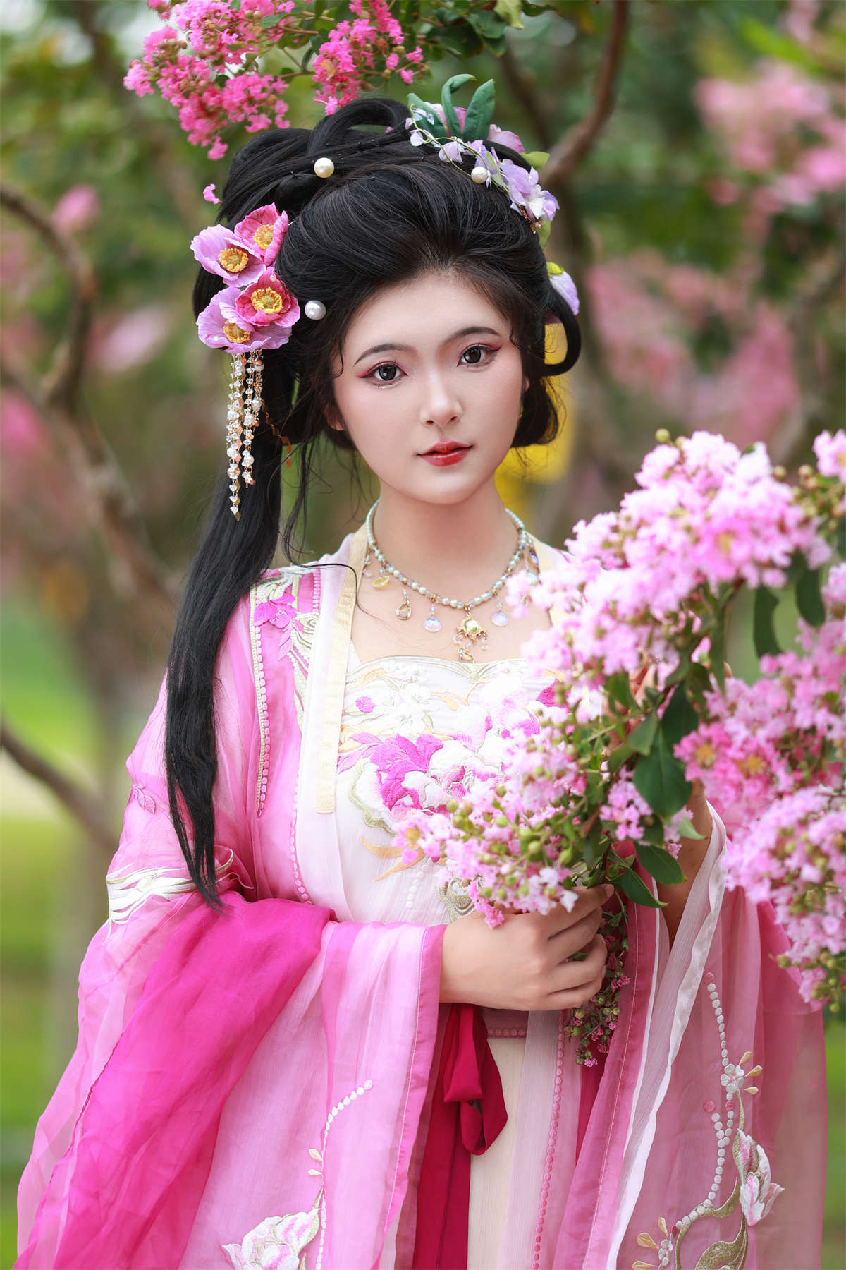 YITUYU艺图语 2023.09.21 落花时节 KaiLin酱-日更街拍
