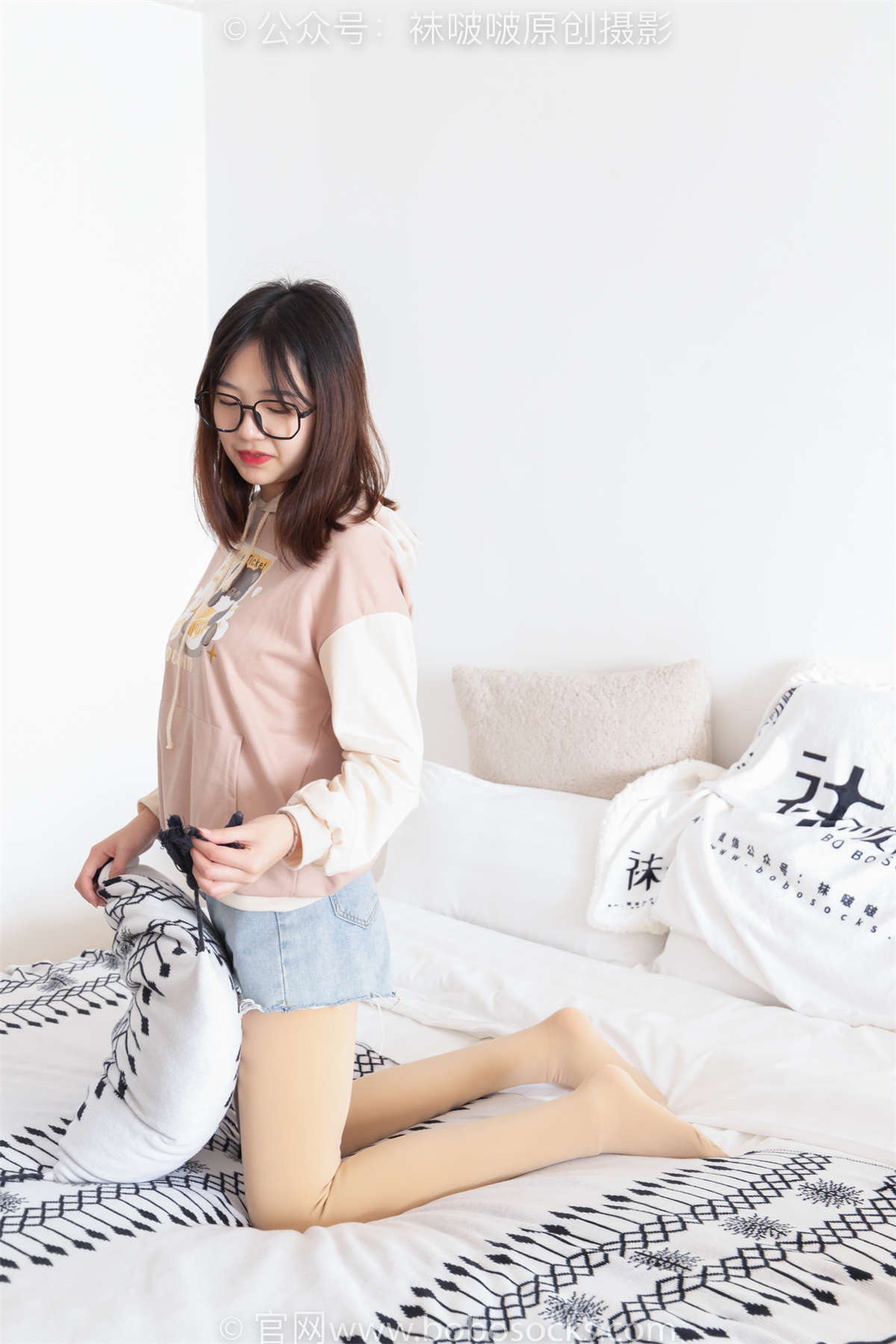 图片[2]-袜啵啵 No.218 小甜豆-长靴、厚肉丝 花絮版-日更街拍