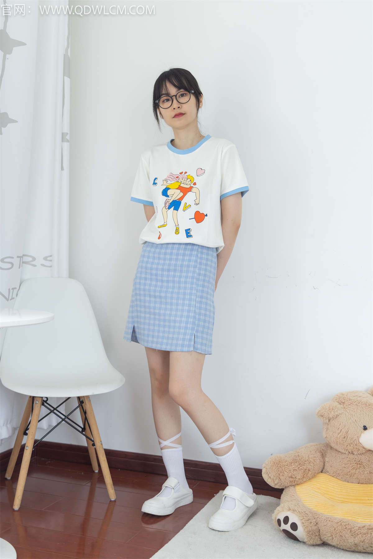 物恋传媒 NO.1248 兮兮-生于尘埃-日更街拍