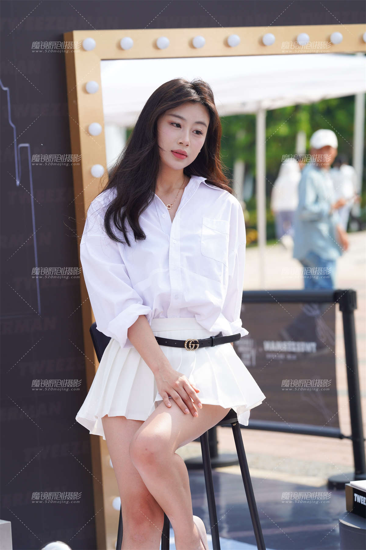 靓丽美腿-日更街拍