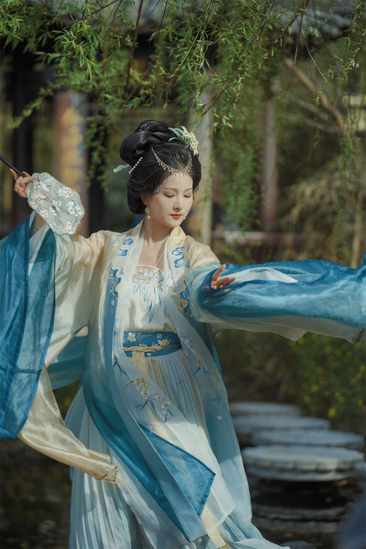 YITUYU艺图语 2023.05.09 醉美人 七七-日更街拍