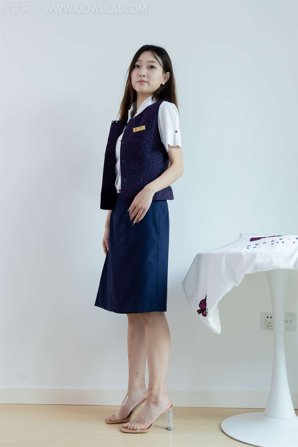 物恋传媒 NO.1752 芒芒-须尽欢-日更街拍