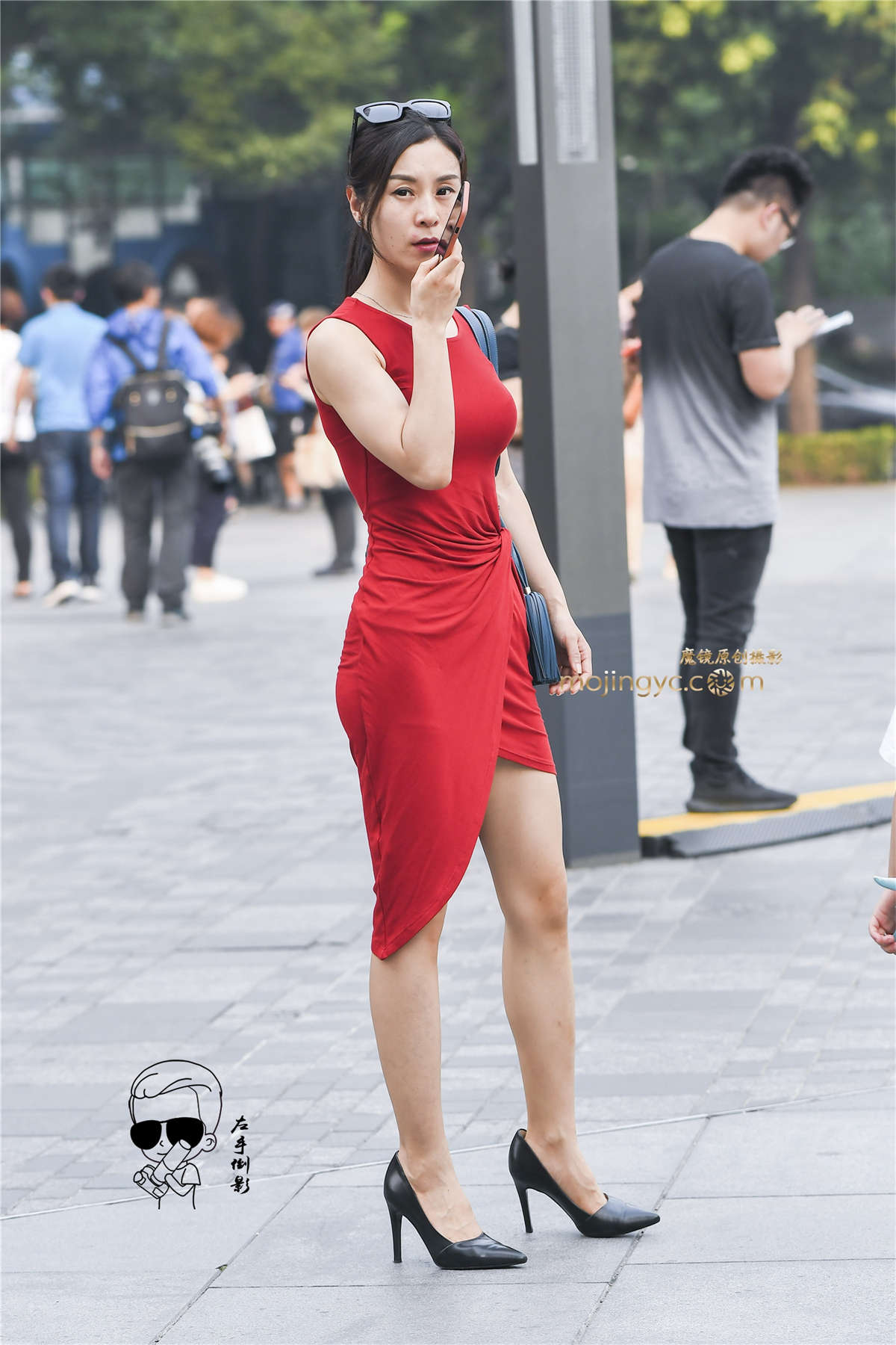 身材性感少妇的韵味-日更街拍